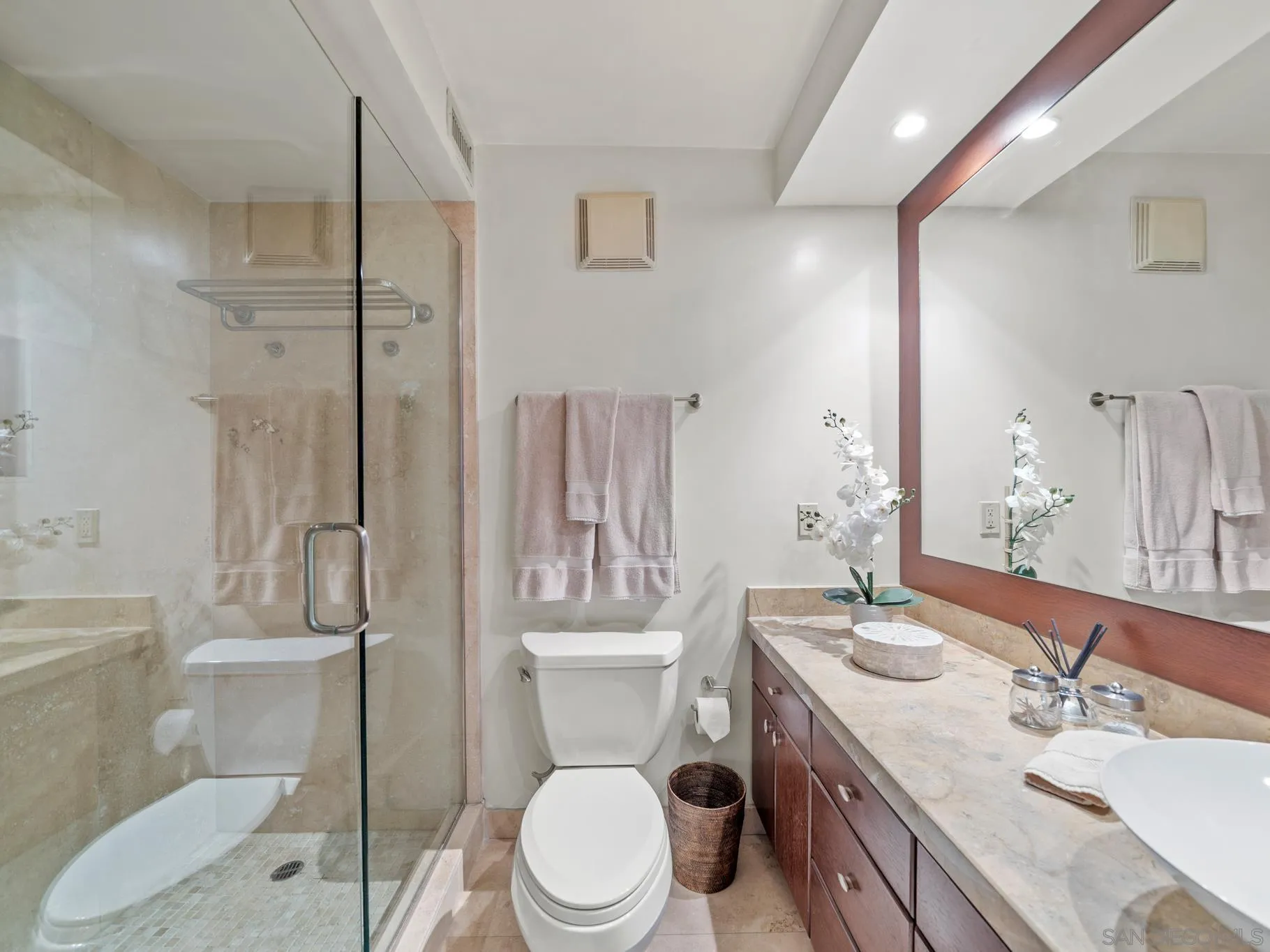 Photo #19: 250039929 Listing: Photo #19