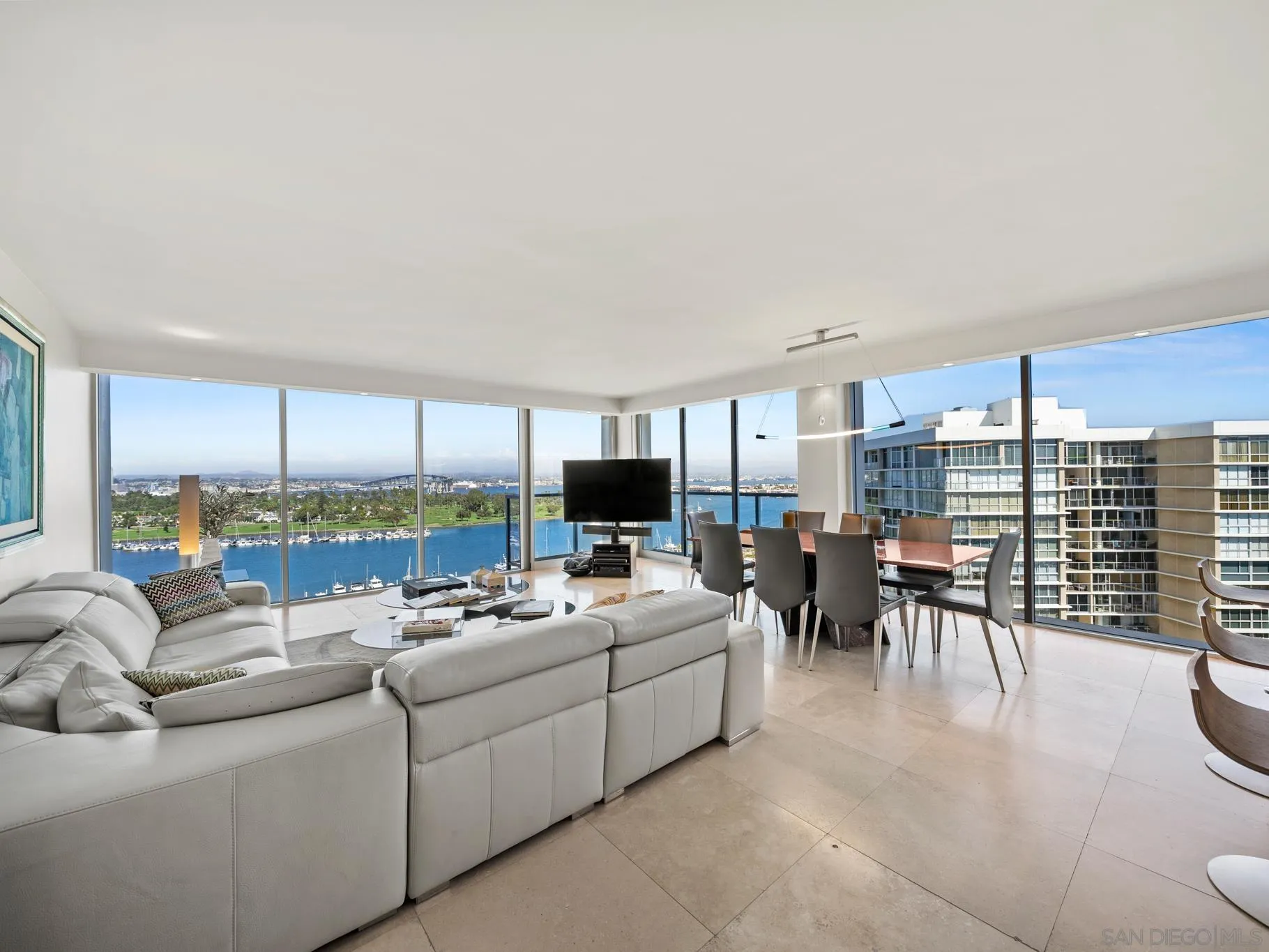 Photo #2: 250039929 Listing 