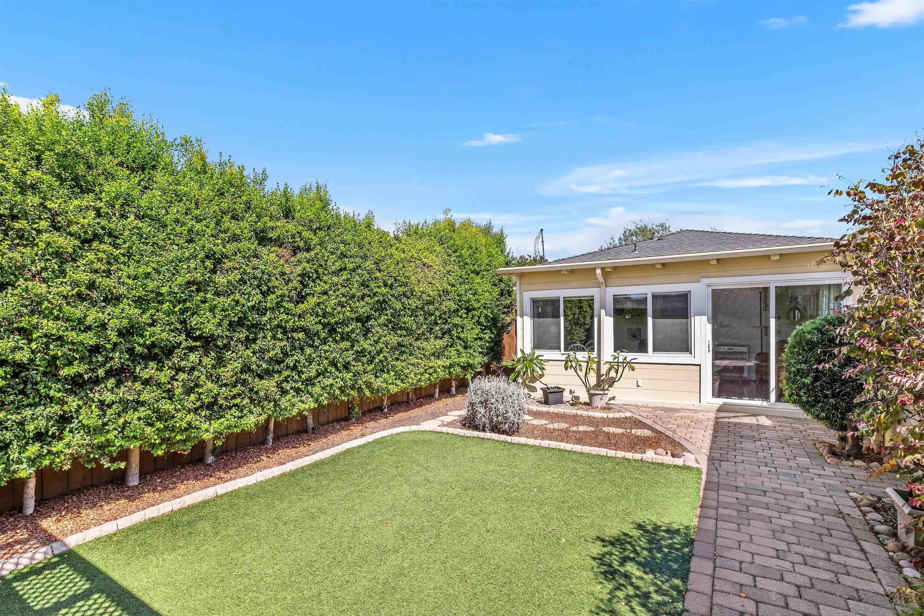 https://cdn.realtyfeed.com/cdn/127/250039931/a96bfafc83fa652550bdde0d90569d8f.webp