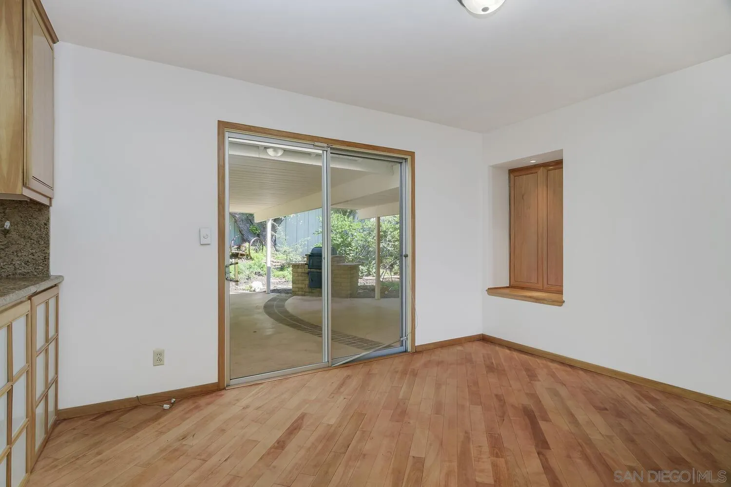 https://cdn.realtyfeed.com/cdn/127/250039932/1e1d727d2e1e205ccfcefa3a5996afeb.webp