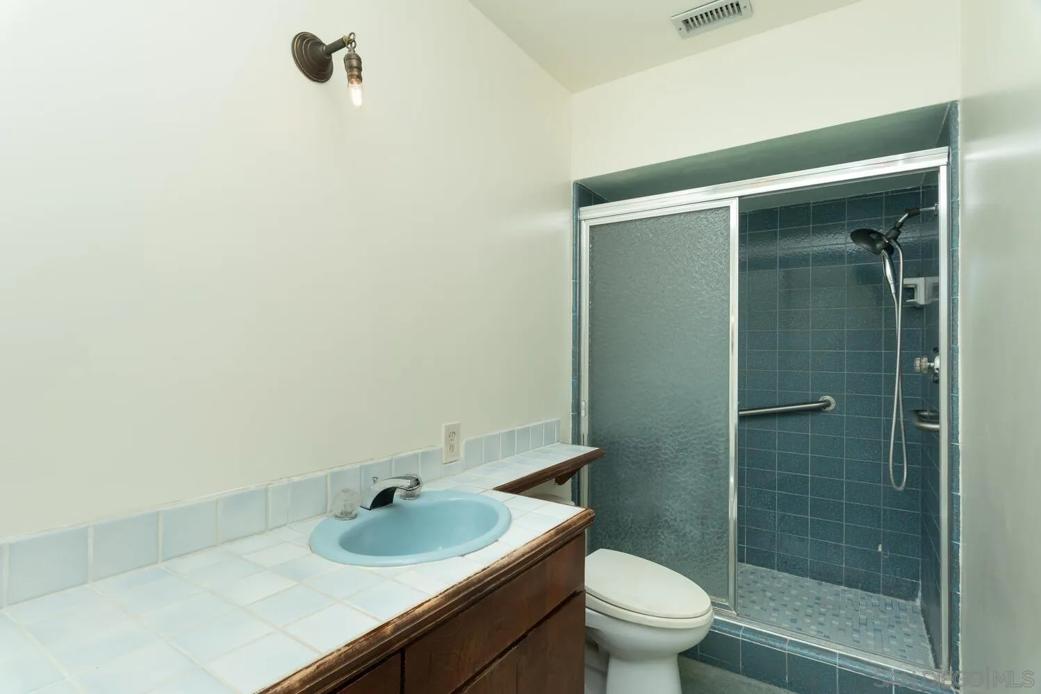https://cdn.realtyfeed.com/cdn/127/250039932/d3848424f2aa231bae1fac2aaf2fa1c5.webp