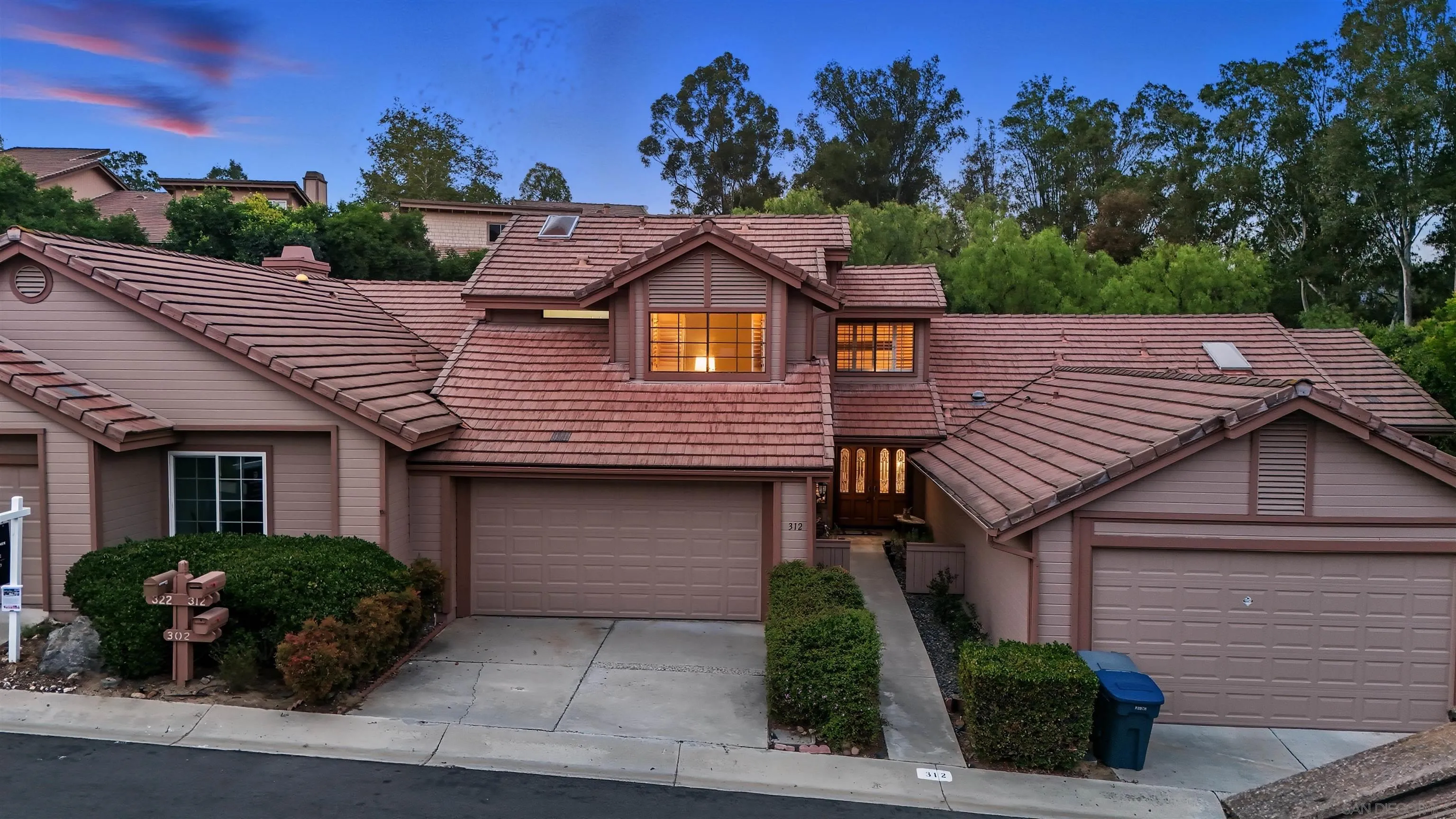 More Details about MLS # 250039936 : 312 MAHOGANY GLN