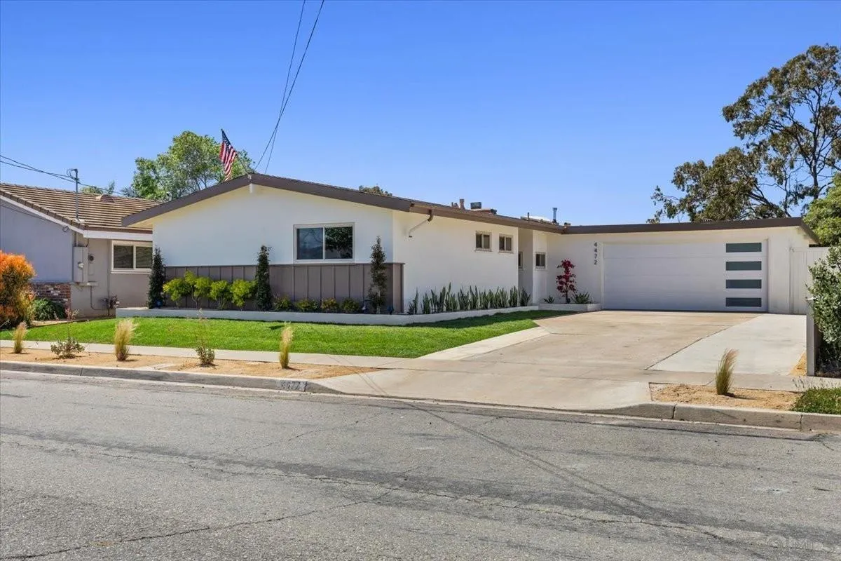 https://cdn.realtyfeed.com/cdn/127/250039937/bb9da5d403da3e8d3ba9c85ba714a643.webp