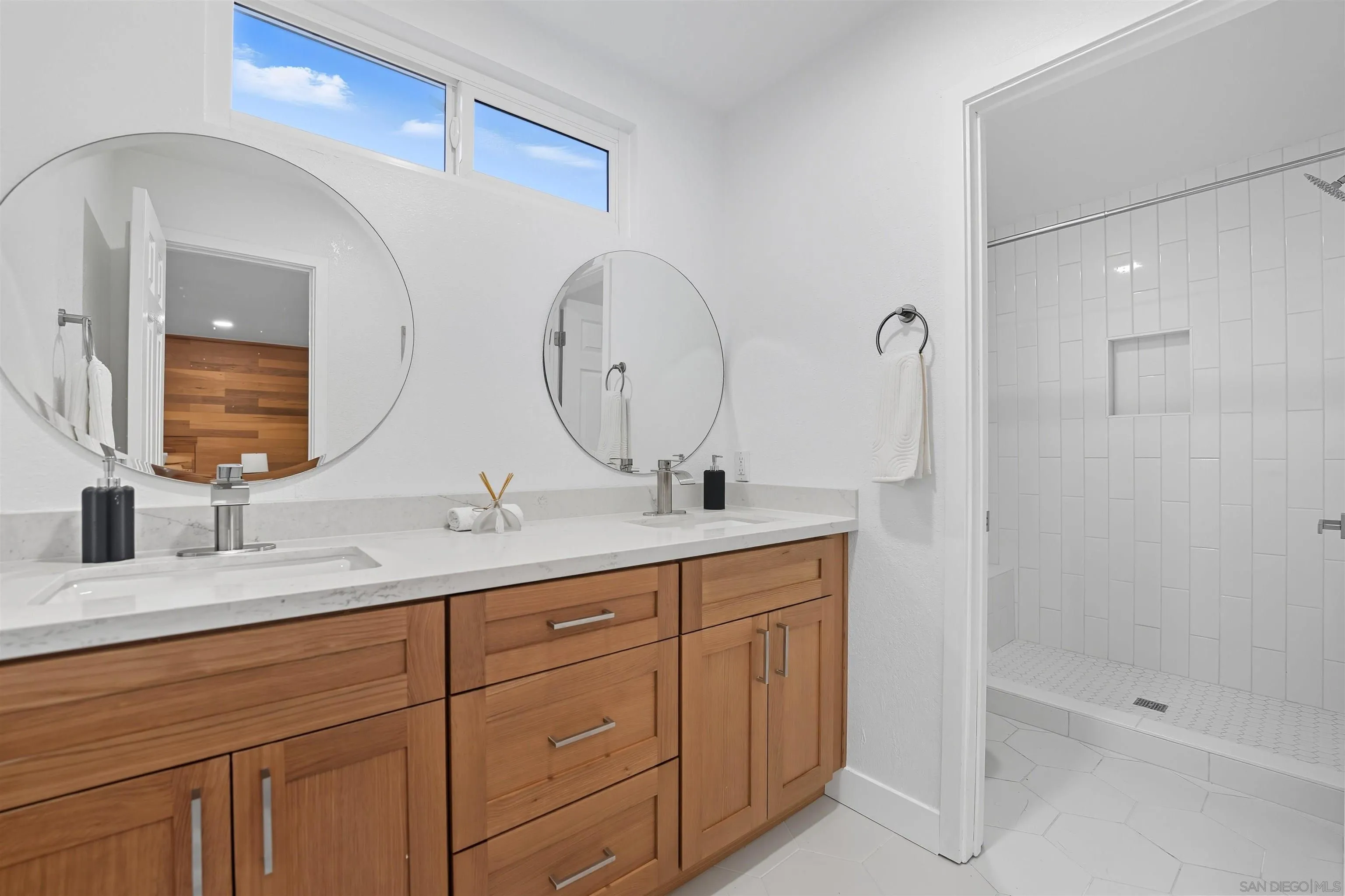 https://cdn.realtyfeed.com/cdn/127/250039939/4a04e8782a30a03ecf89c3e61420d27e.webp
