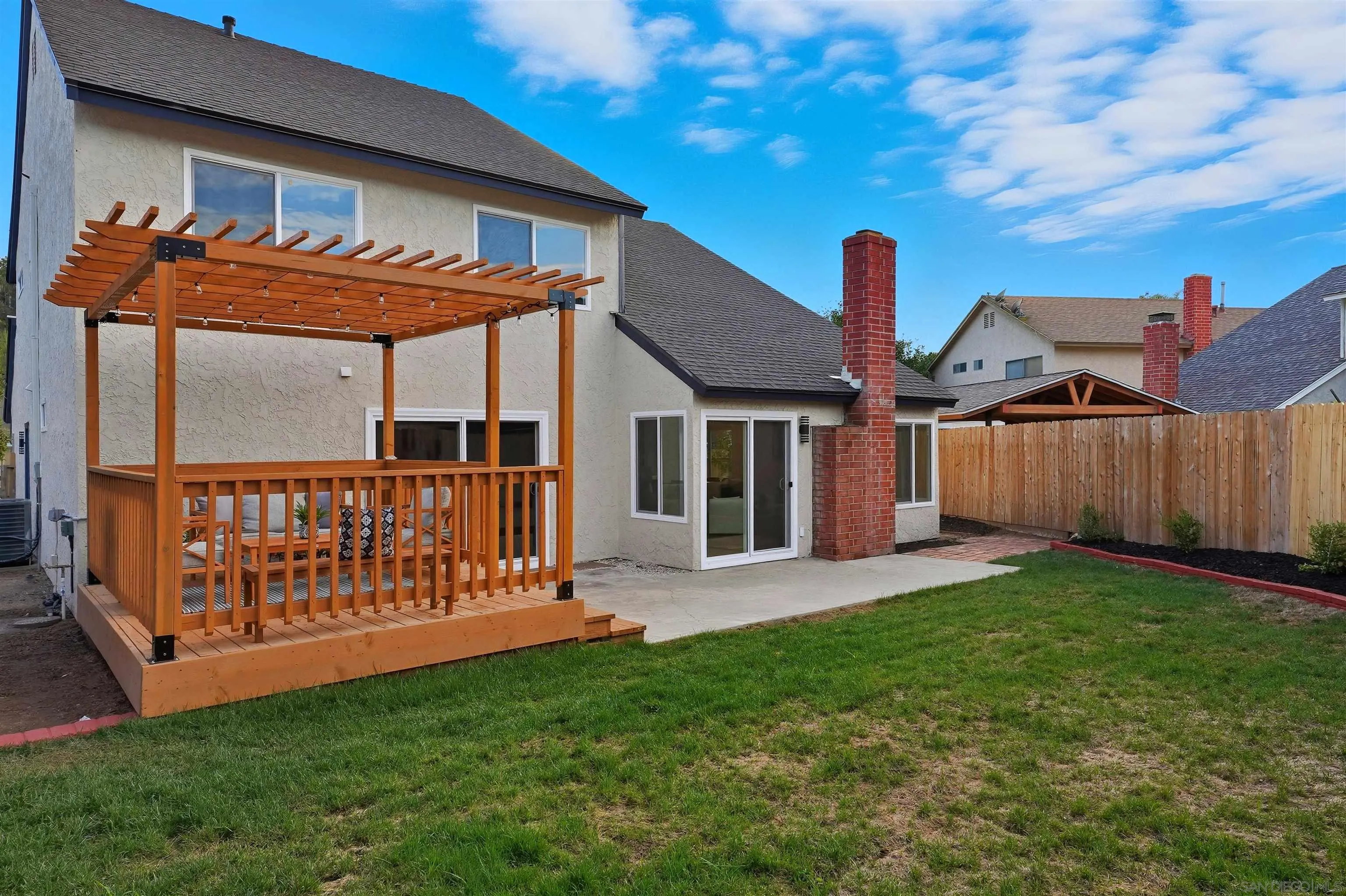 https://cdn.realtyfeed.com/cdn/127/250039939/ff86b46be02940f54fd4e6b10a07a807.webp