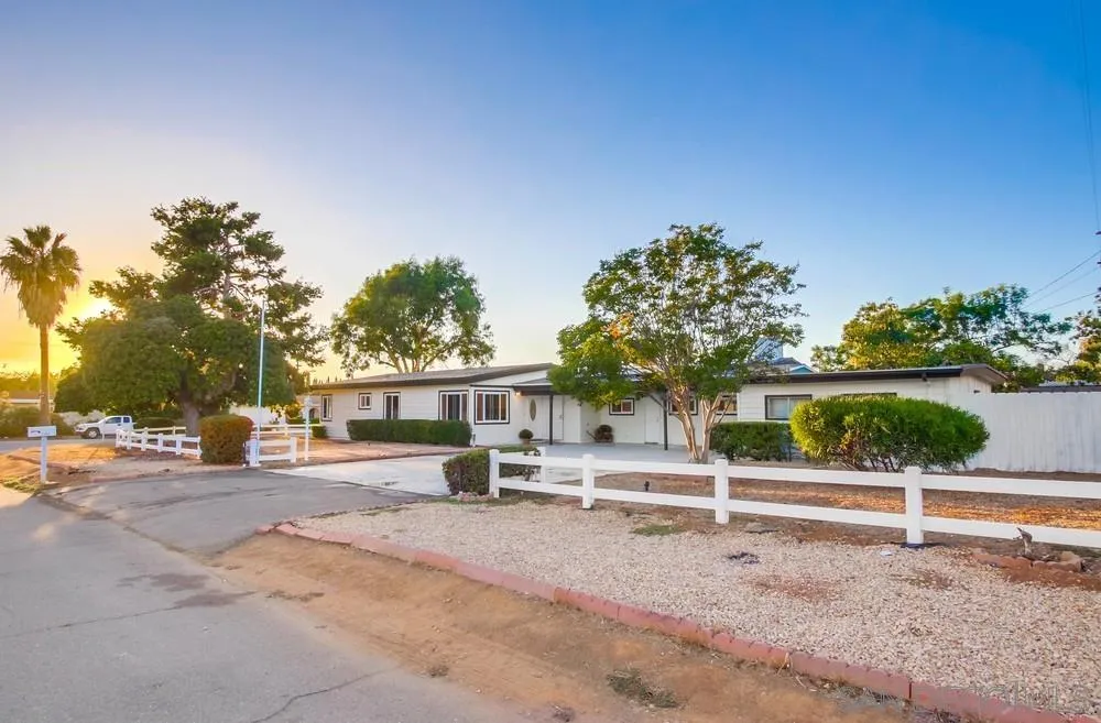 https://cdn.realtyfeed.com/cdn/127/250039942/0adb2f77d943fa7beda0ef958951d8ff.webp