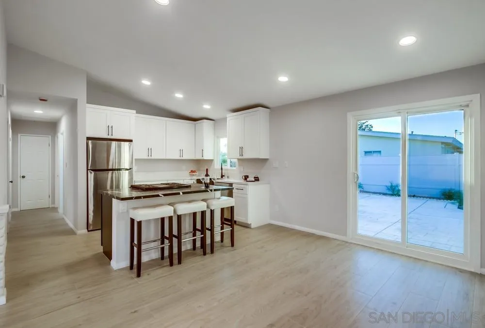 https://cdn.realtyfeed.com/cdn/127/250039942/6f391ab1bcdbd7eadf357e3ee8a2ce78.webp