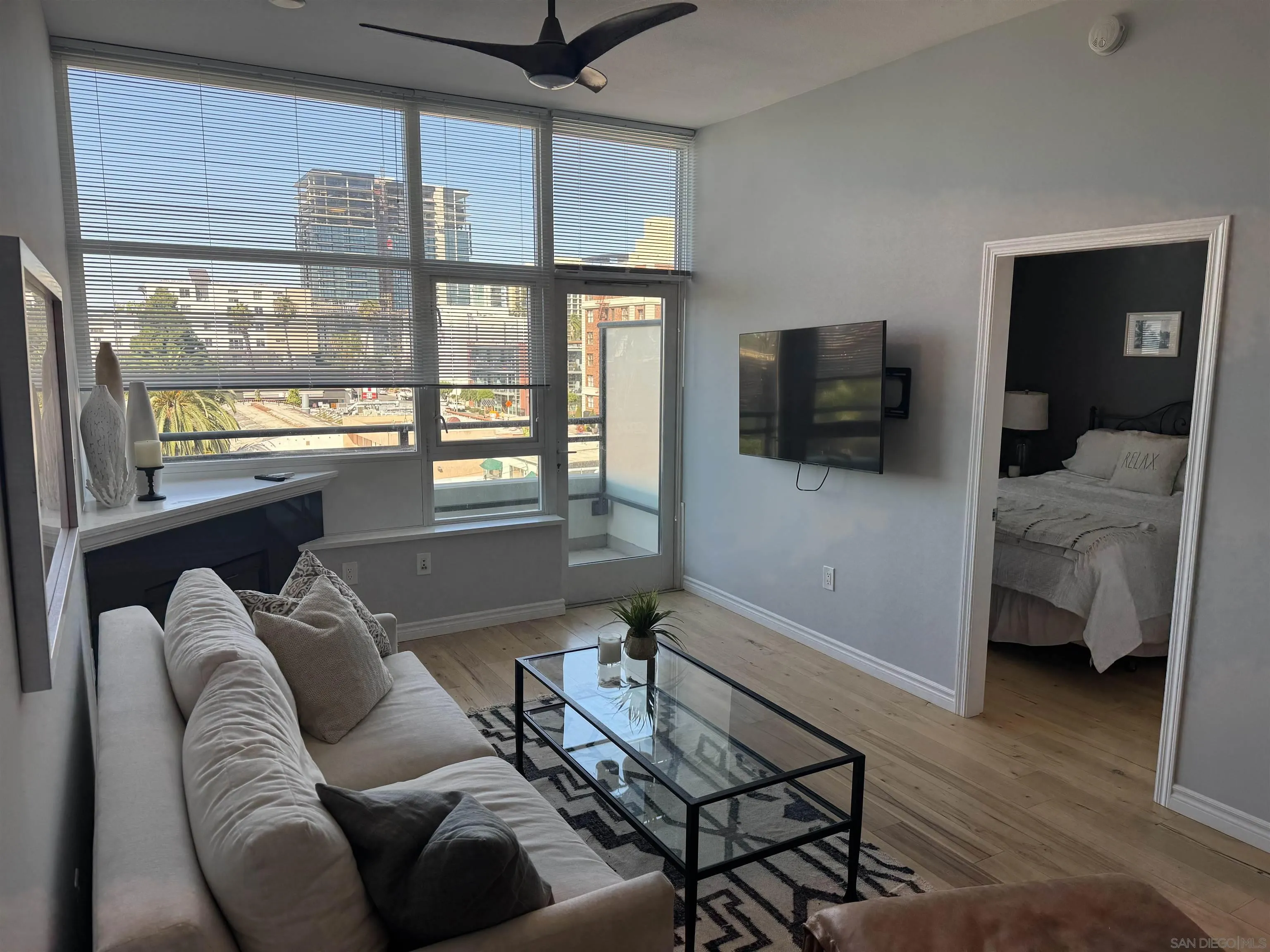 Photo #2: 250039946 Listing 