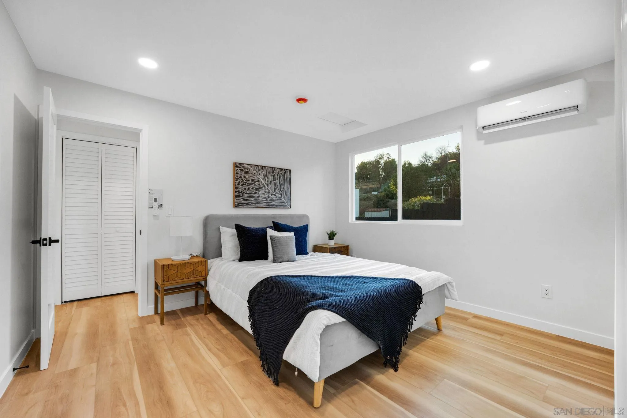 https://cdn.realtyfeed.com/cdn/127/250039948/5ad2cb650b882baed11f2bbee59d49f2.webp