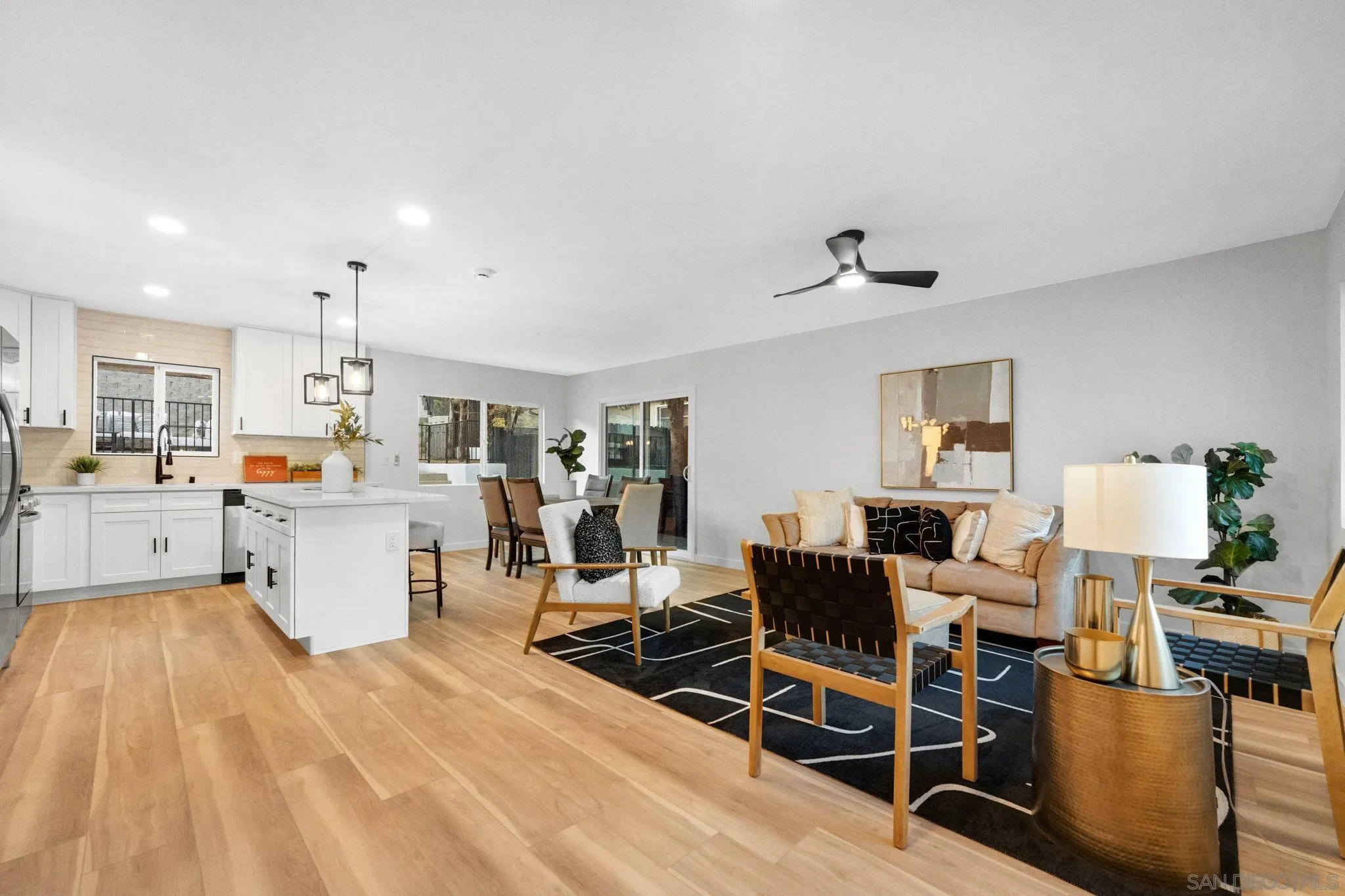 https://cdn.realtyfeed.com/cdn/127/250039948/aef7516bceede3df00744fb92ac3e624.webp