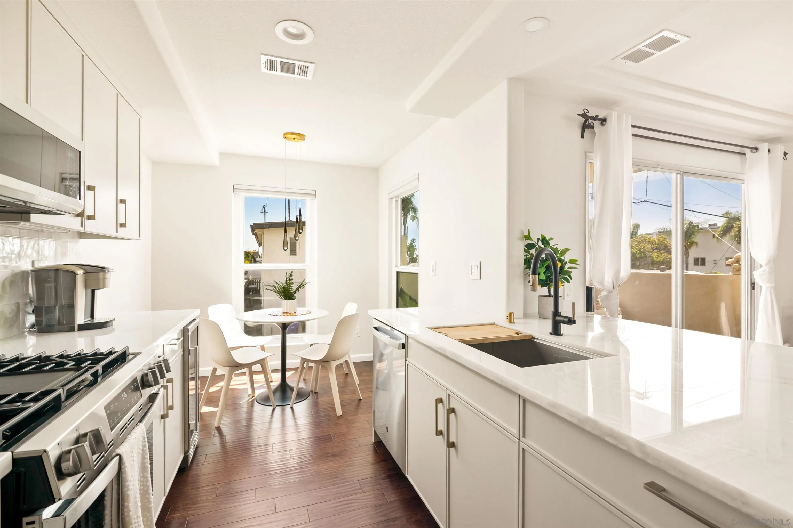 Photo #15: 250039949 Listing: Photo #15