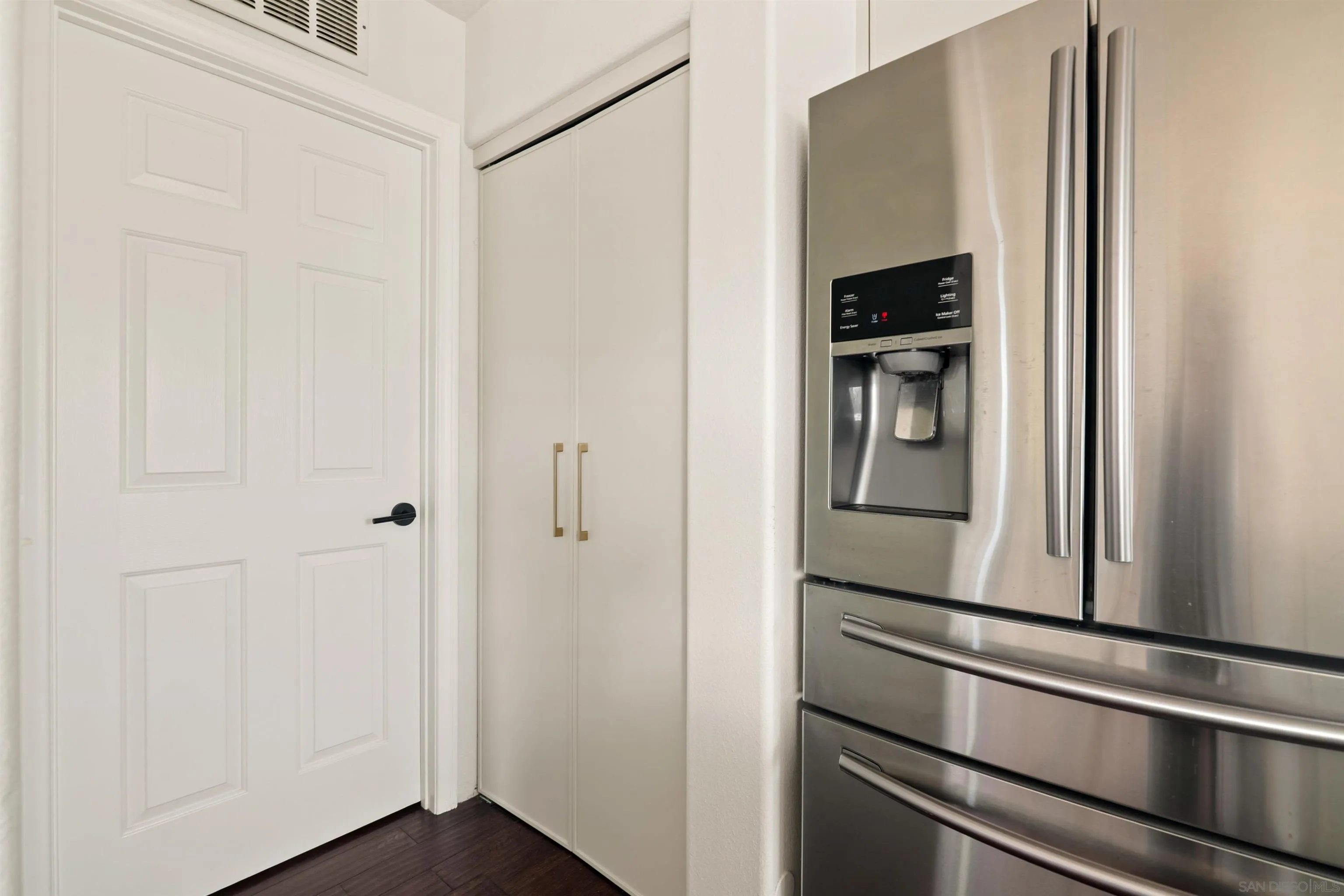 Photo #16: 250039949 Listing: Photo #16