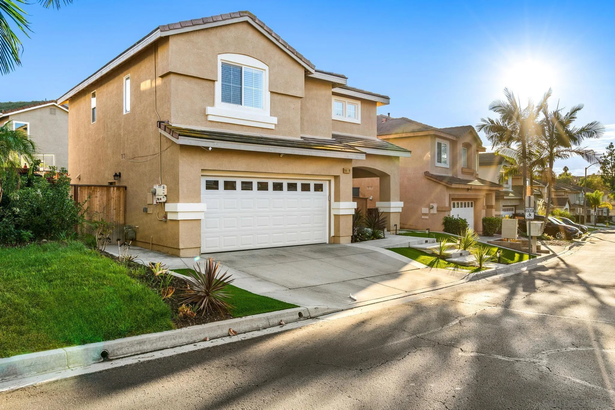 https://cdn.realtyfeed.com/cdn/127/250039960/0beb3f6fff32edaa3e98d4f51458e60e.webp