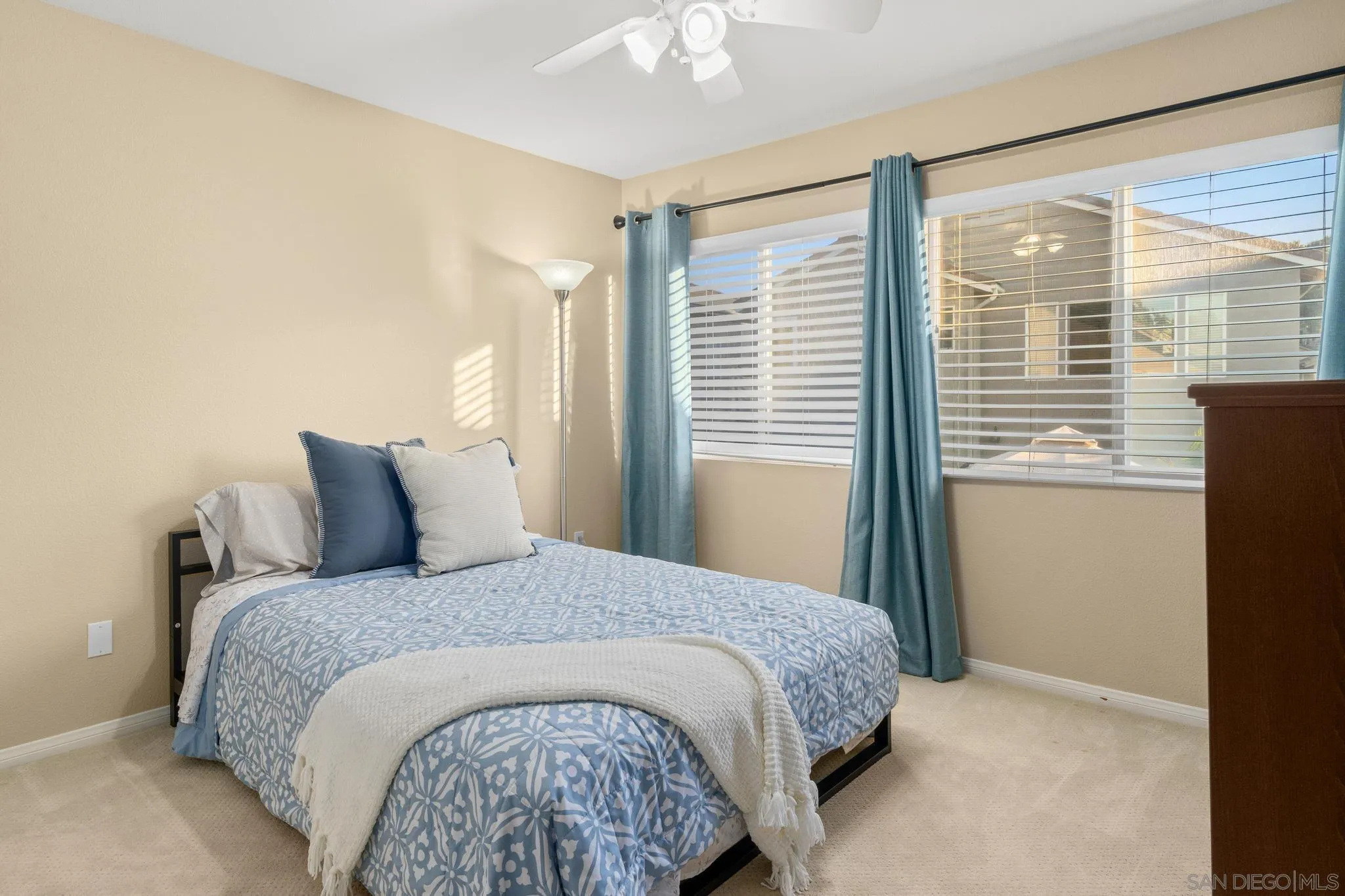 https://cdn.realtyfeed.com/cdn/127/250039960/696da8a2c8ff6d94ccfe8c50349811b1.webp