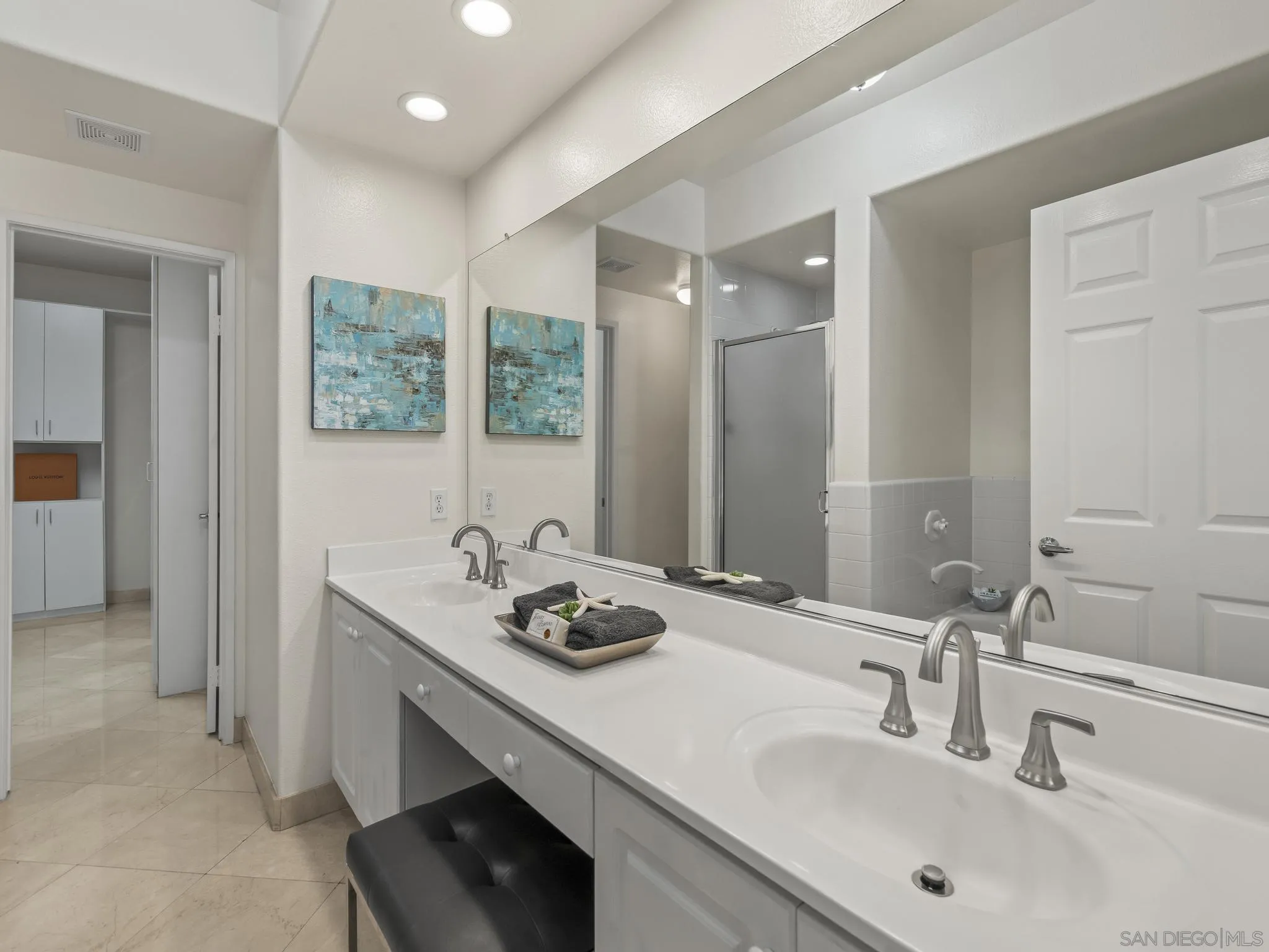 https://cdn.realtyfeed.com/cdn/127/250039961/558451b7055c726894449ae48734b5c9.webp
