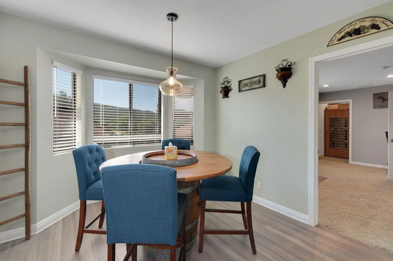 https://cdn.realtyfeed.com/cdn/127/250039966/017d542ef6a58a60a38cdcba43bfde14.webp