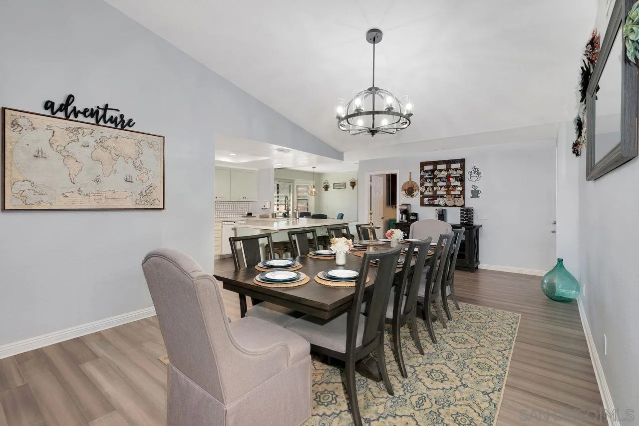 https://cdn.realtyfeed.com/cdn/127/250039966/807a12a99159cfa8f4ad127f30a65bf3.webp