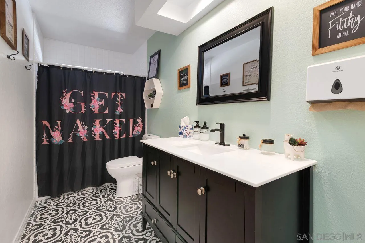 https://cdn.realtyfeed.com/cdn/127/250039966/f96e7dcb64ae7d0c0131d717d7f397b5.webp