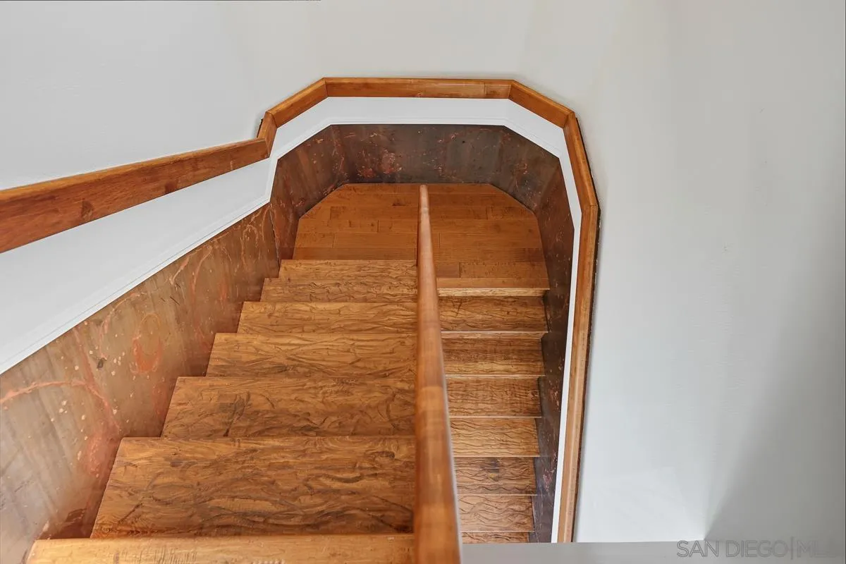 https://cdn.realtyfeed.com/cdn/127/250039967/5ca8b82ec76a625dd9ab34f5f6d3e574.webp