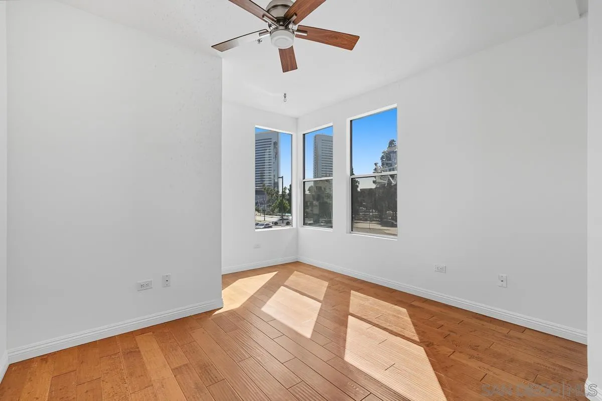 https://cdn.realtyfeed.com/cdn/127/250039967/8dc3d9ab073f9a1688bdac0eea7c4fd6.webp