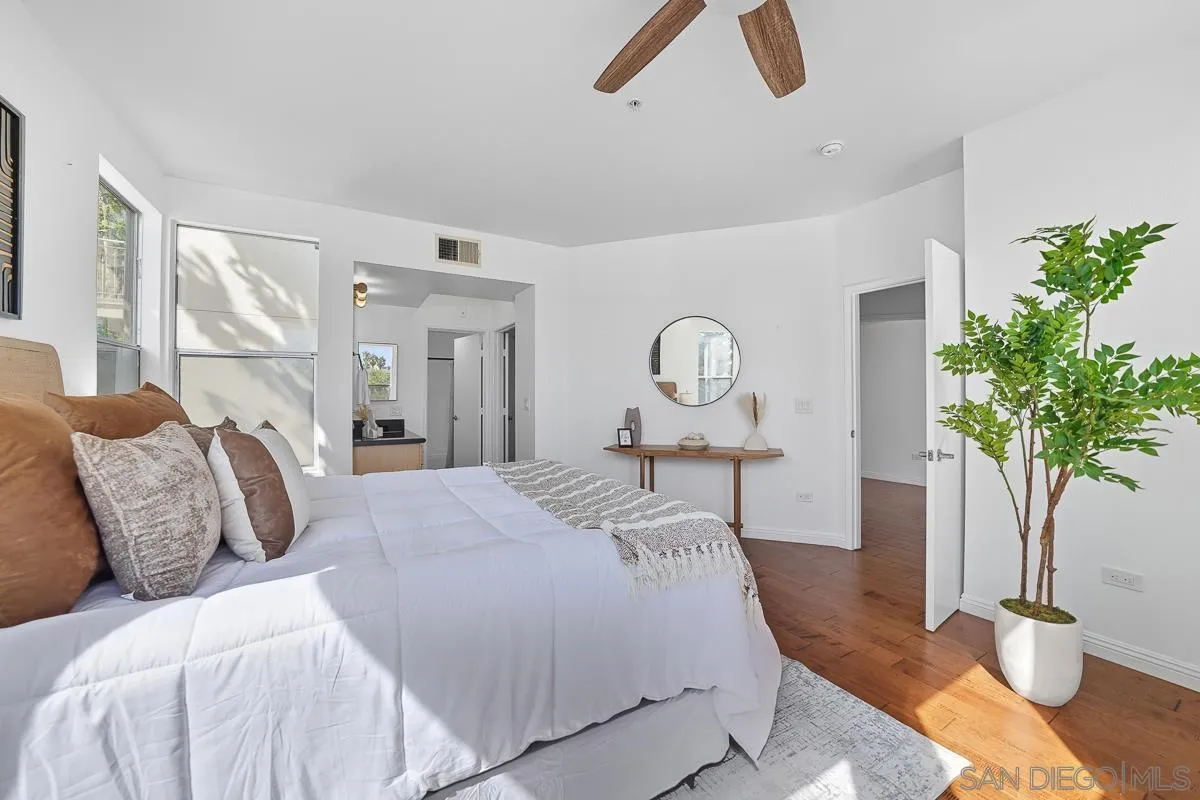 https://cdn.realtyfeed.com/cdn/127/250039967/cc61619b269e5ee6d34f62214c0414dd.webp