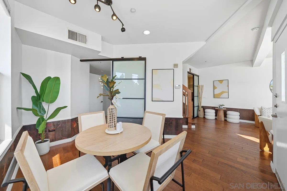 https://cdn.realtyfeed.com/cdn/127/250039967/ee4e8d162164c6119a83af4af890c916.webp