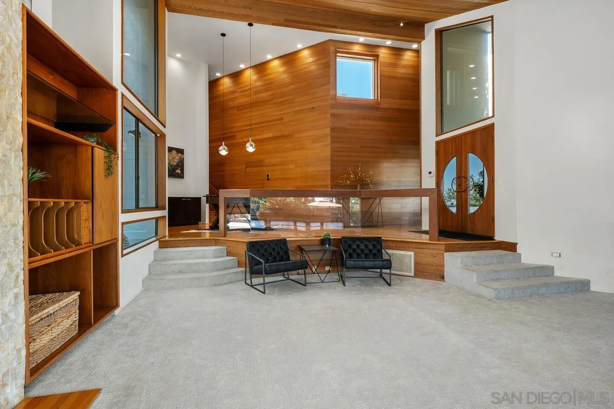 https://cdn.realtyfeed.com/cdn/127/250039978/17f2a013bcc49bc70a63bd49da4e8028.webp