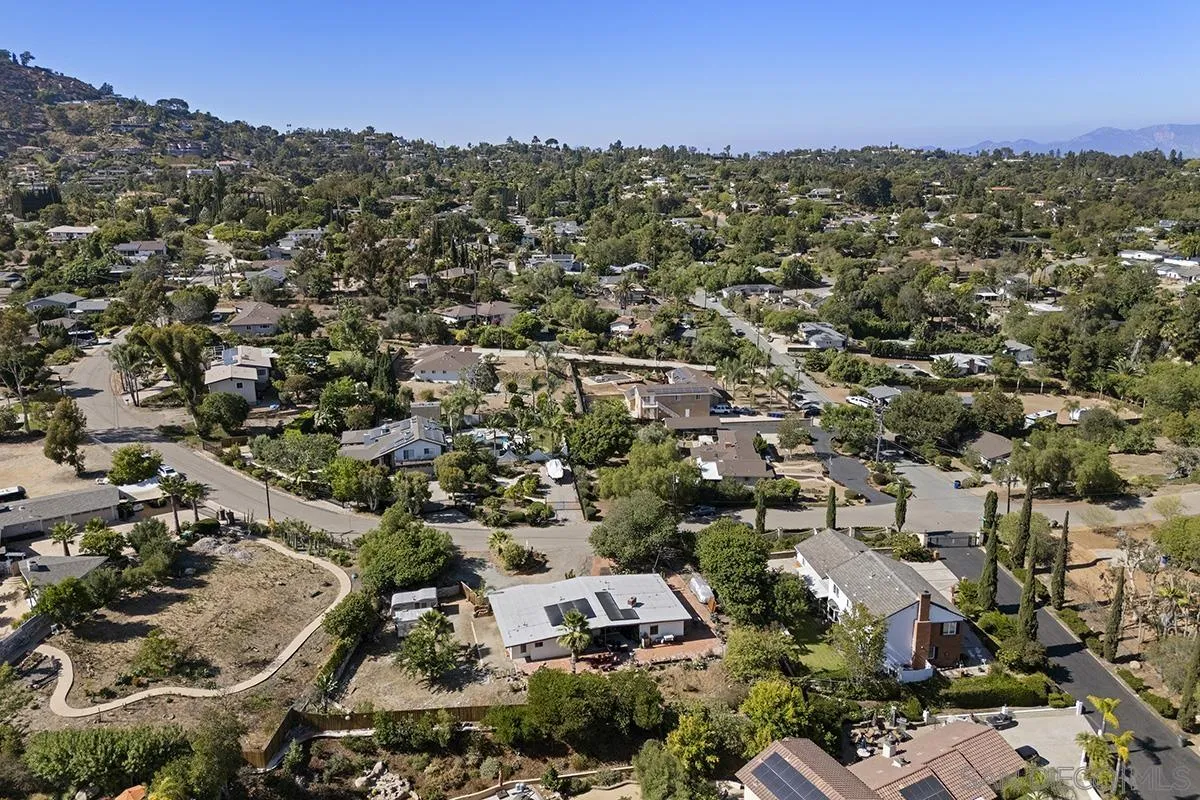 https://cdn.realtyfeed.com/cdn/127/250039980/6eb74a5c737154c3eed9c121373faa18.webp