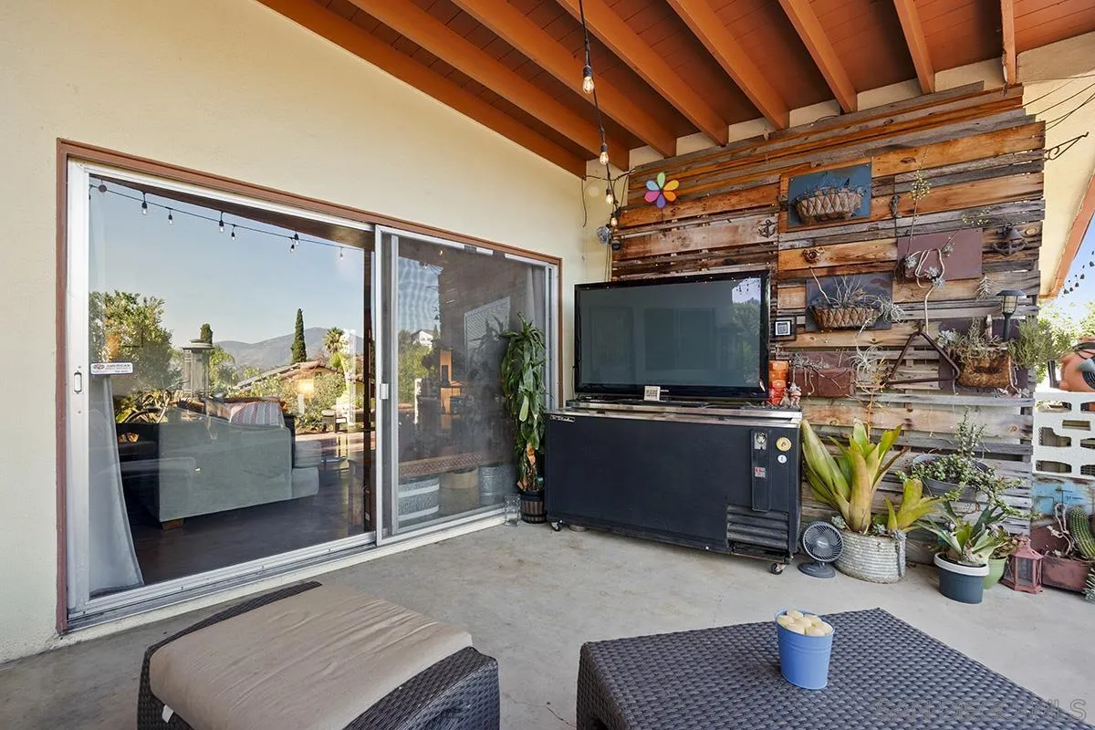 https://cdn.realtyfeed.com/cdn/127/250039980/df7f15c9c6f24a60d1df533e290deb33.webp