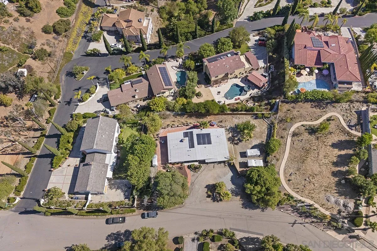 https://cdn.realtyfeed.com/cdn/127/250039980/eb15638aa0da8c0039e46b4a50dd9007.webp
