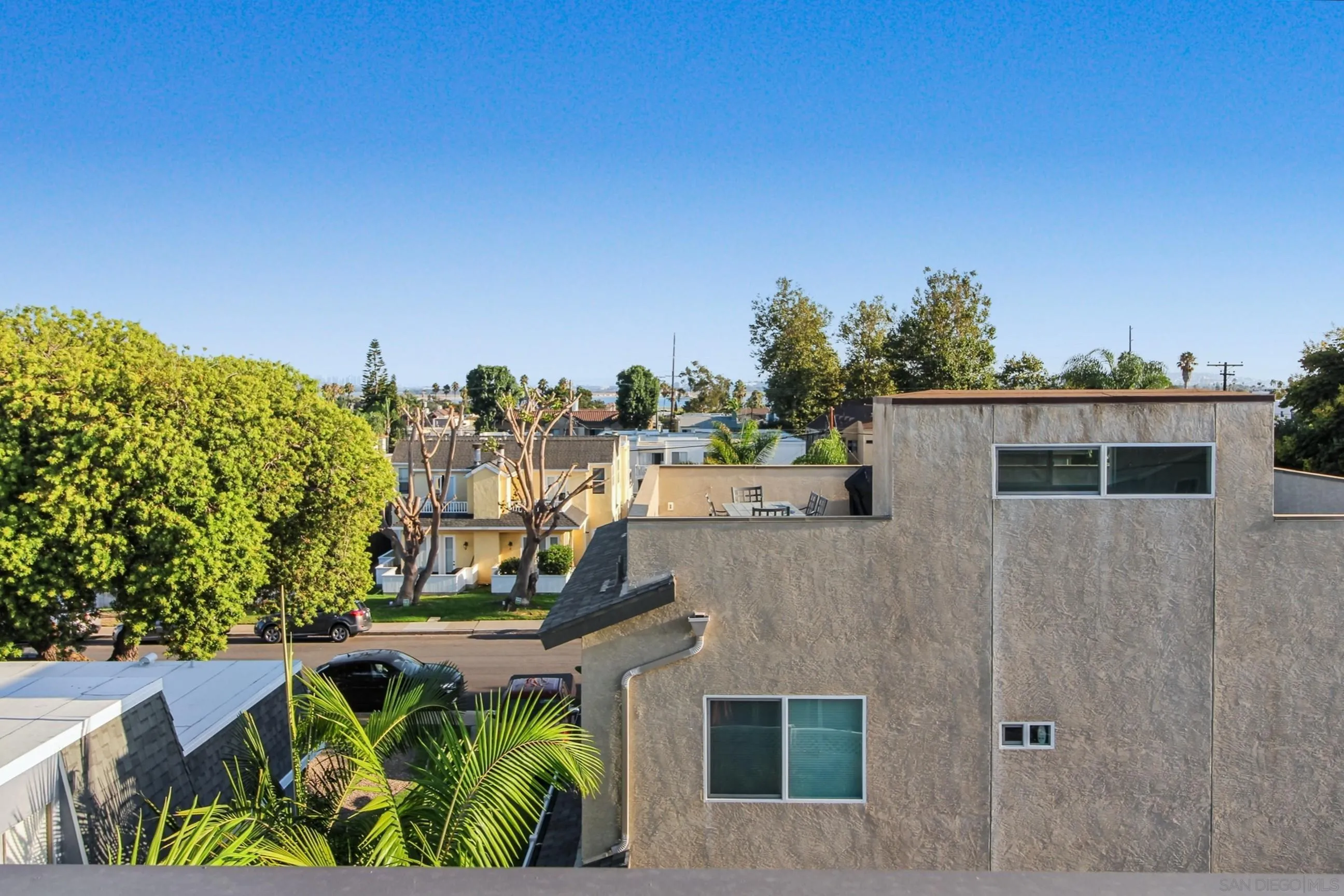 https://cdn.realtyfeed.com/cdn/127/250039981/58a78a521190ba946b828c12a1b3a70f.webp