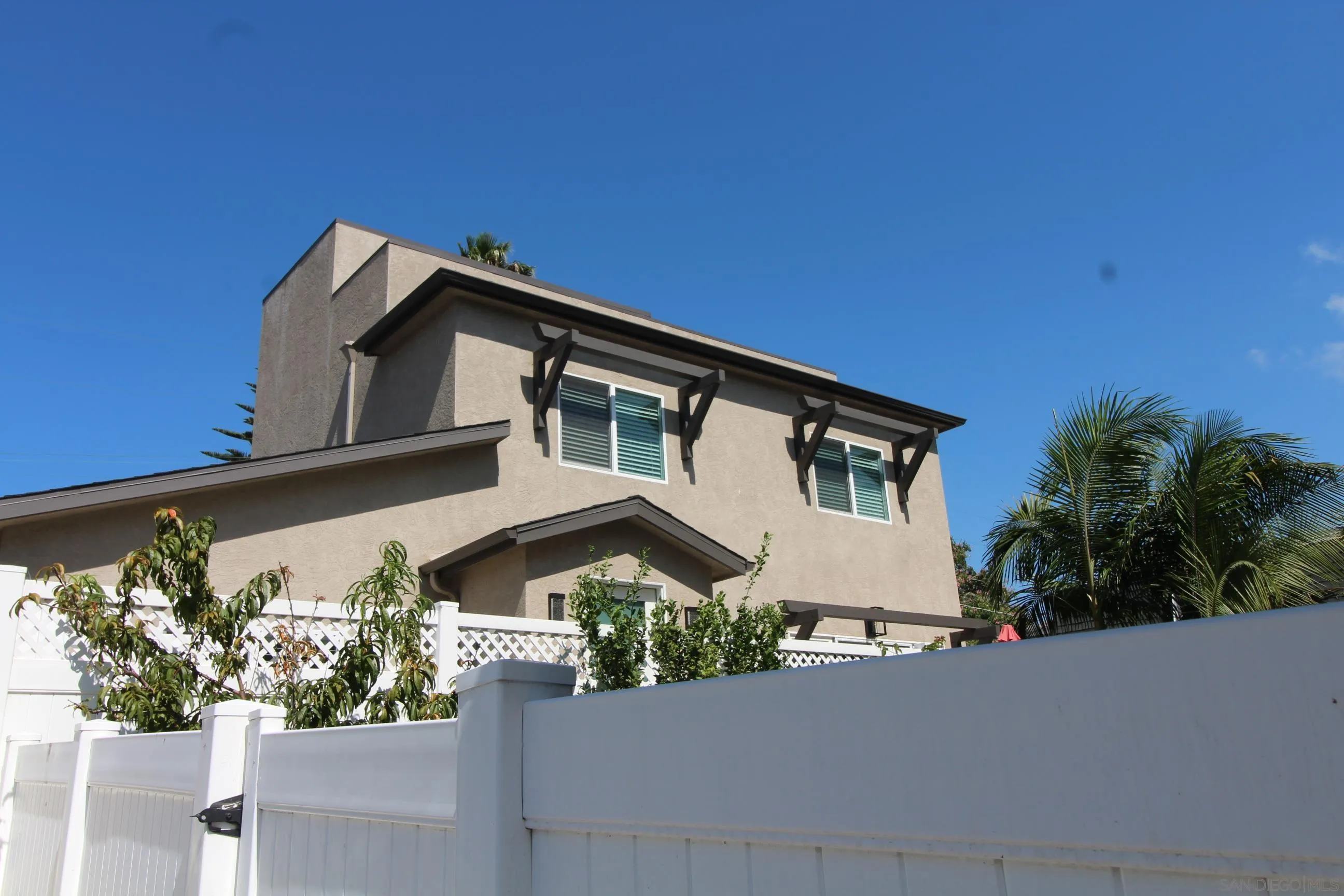 https://cdn.realtyfeed.com/cdn/127/250039981/853ff023d1290c73076eedf730d53a2e.webp