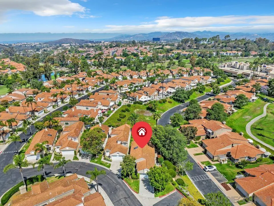 https://cdn.realtyfeed.com/cdn/127/250039983/09e97525b90d2f2b8f039e84d95bd76a.webp