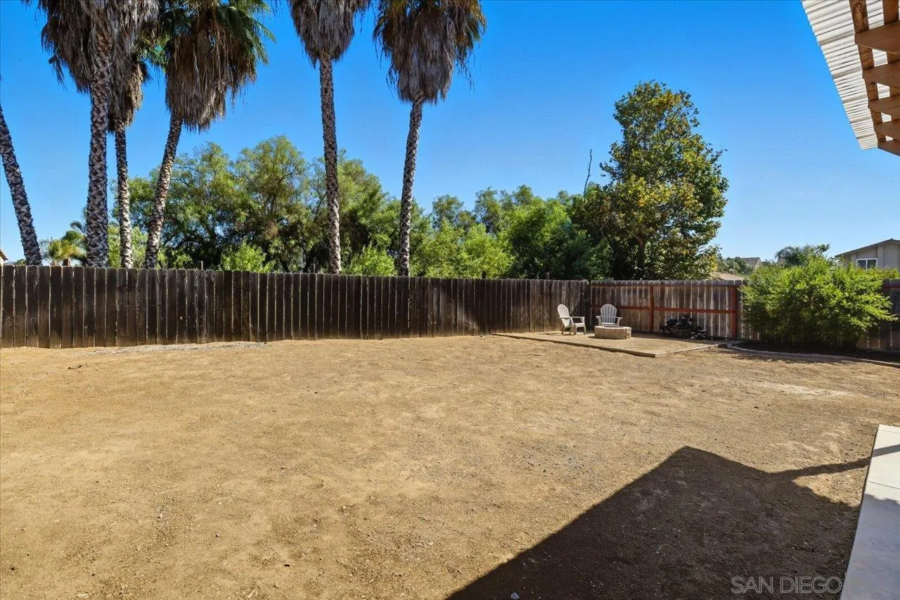 https://cdn.realtyfeed.com/cdn/127/250039989/9b04a708407d024d3ad565d64ce63f3f.webp