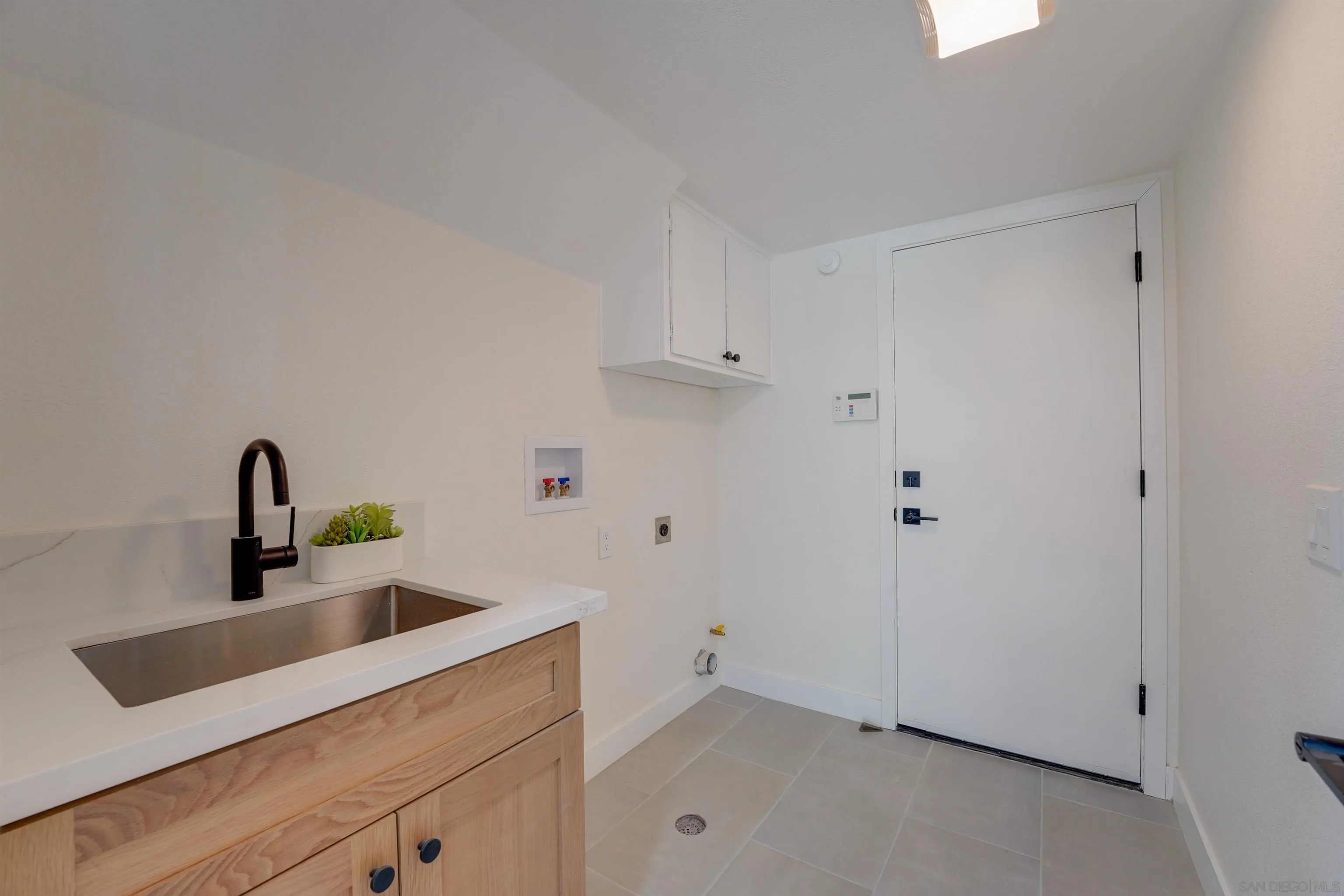https://cdn.realtyfeed.com/cdn/127/250039991/6652a9a052d0b4a1b800d2e56b871797.webp