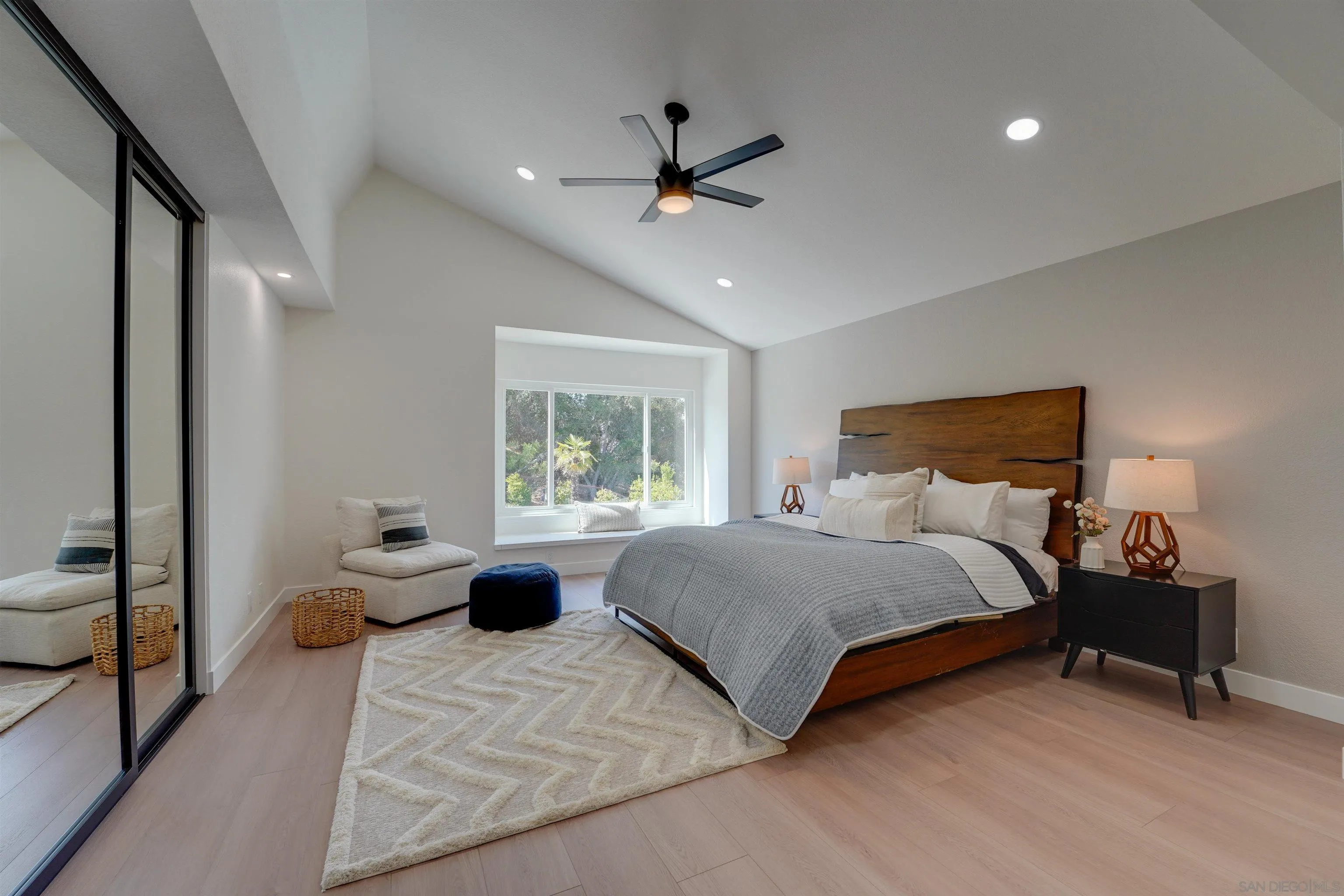 https://cdn.realtyfeed.com/cdn/127/250039991/675c521fd7d1cbe861b826c96a5f68ef.webp
