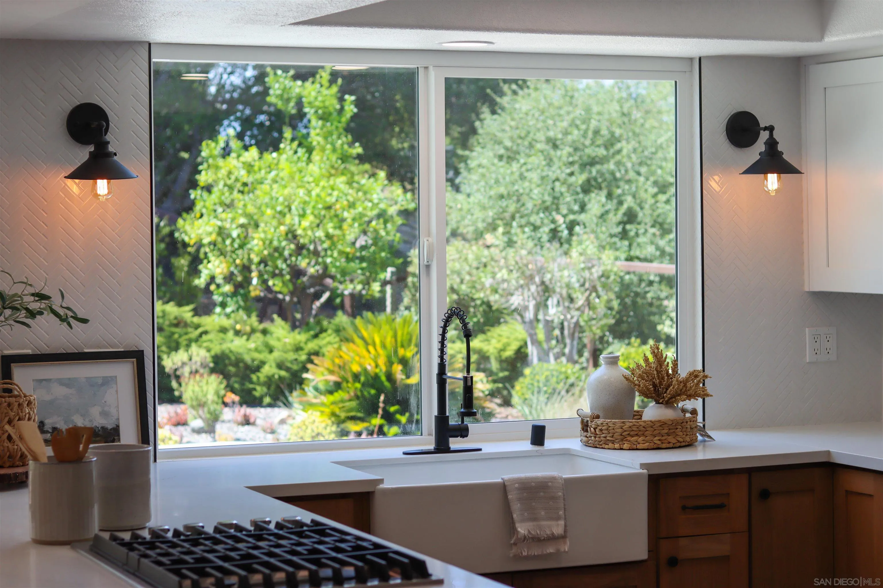 https://cdn.realtyfeed.com/cdn/127/250039991/852c730703086b2e3723a2b39a5b8fd8.webp