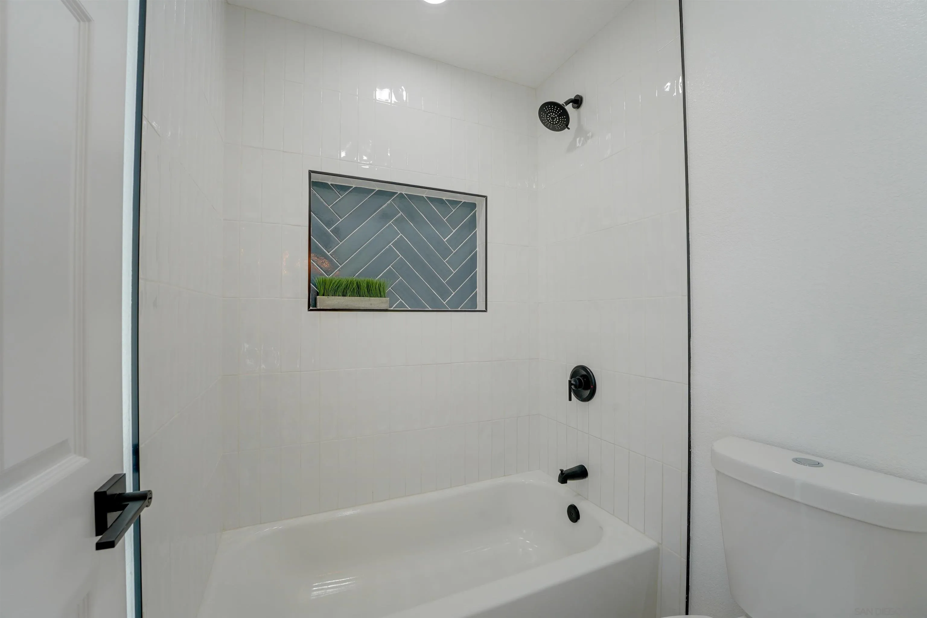 https://cdn.realtyfeed.com/cdn/127/250039991/f7efa7668f8c6a766f9be759a93426ae.webp