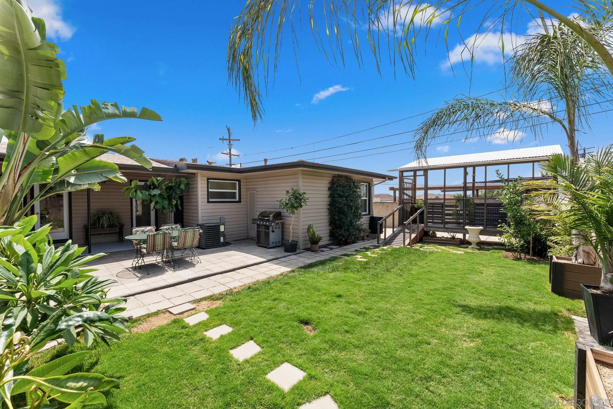 https://cdn.realtyfeed.com/cdn/127/250039999/3fadc6d9a10d5e4e463027feef29ff72.webp