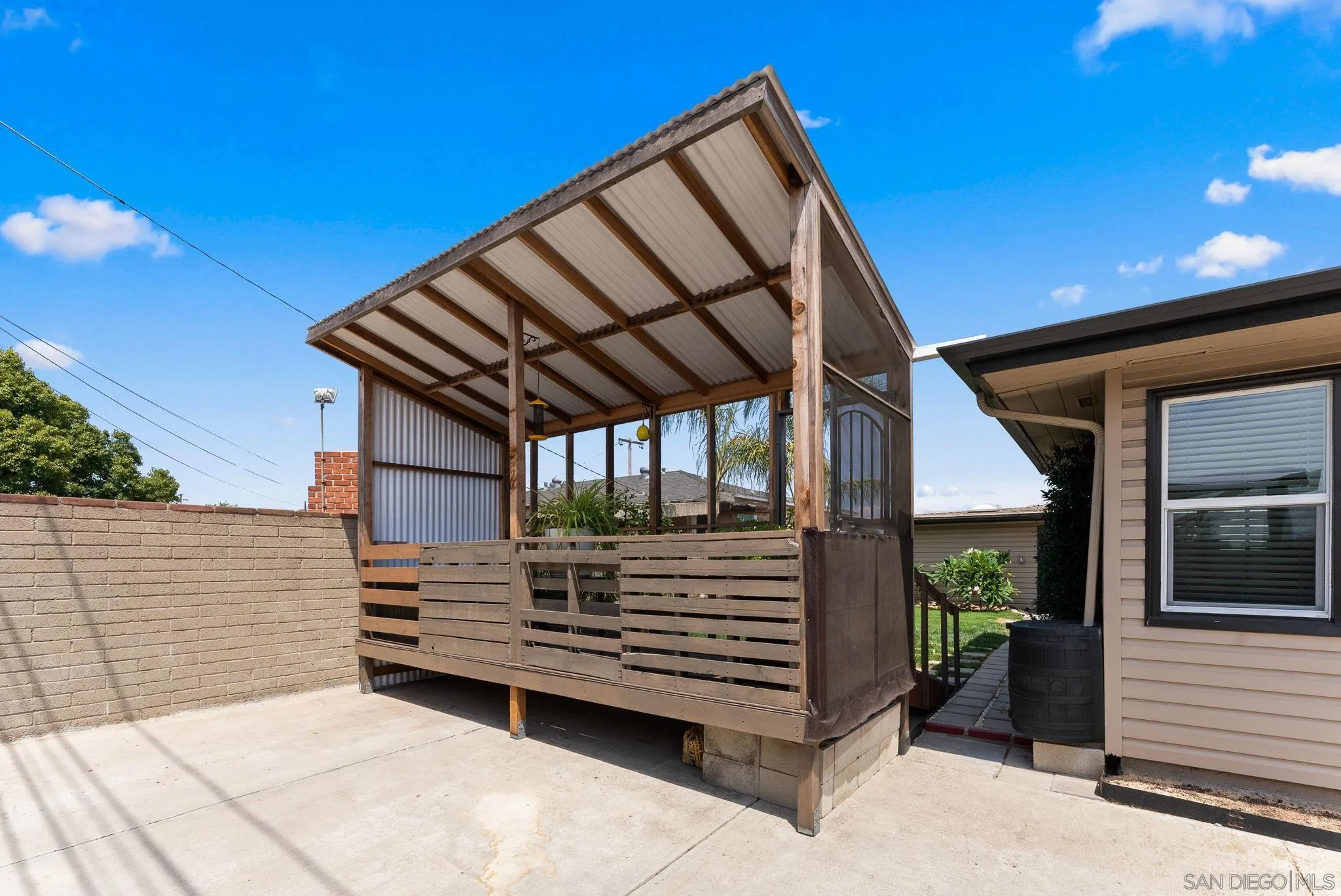 https://cdn.realtyfeed.com/cdn/127/250039999/9beb1d454fed6d657e8b23fdb3ce7552.webp