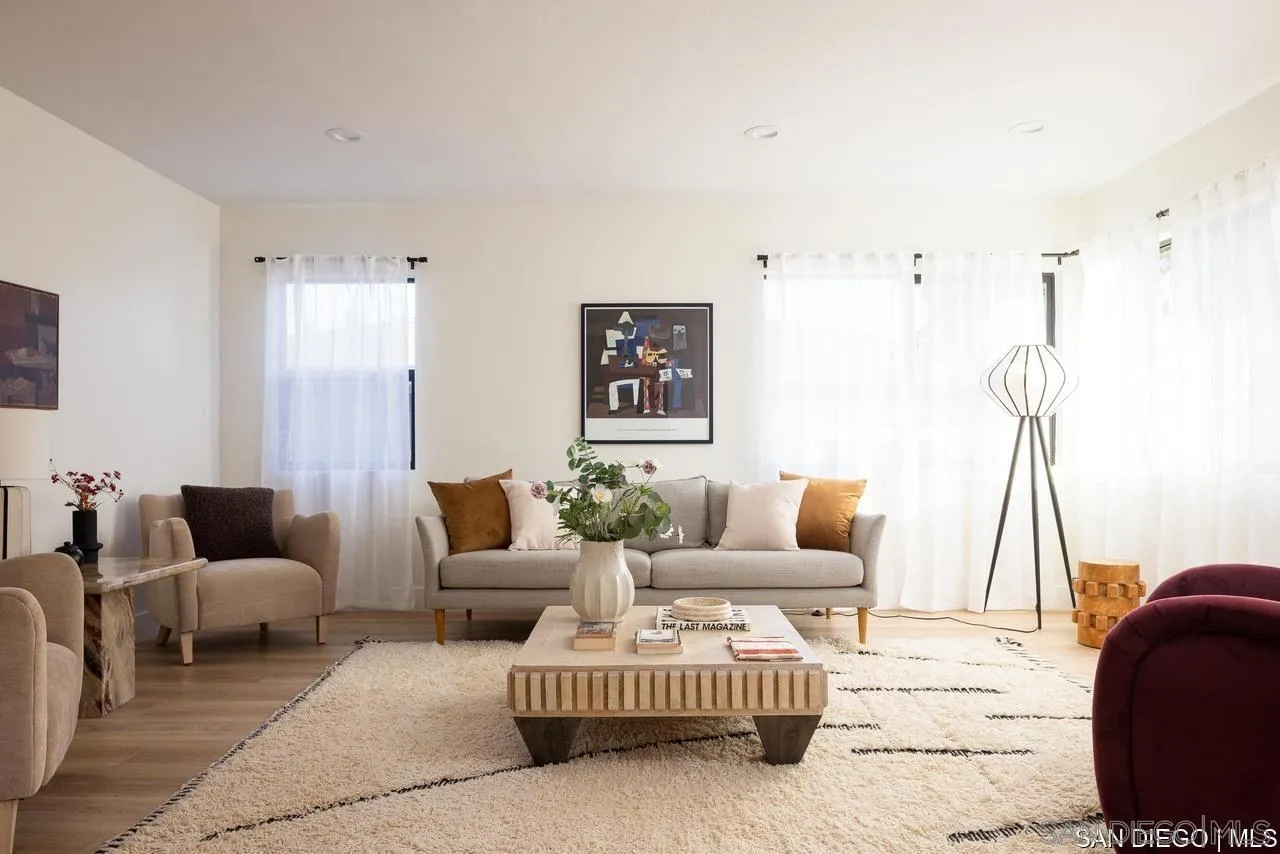 https://cdn.realtyfeed.com/cdn/127/250040000/02d1798ef6e0d54c4f6d56bf643d291d.webp
