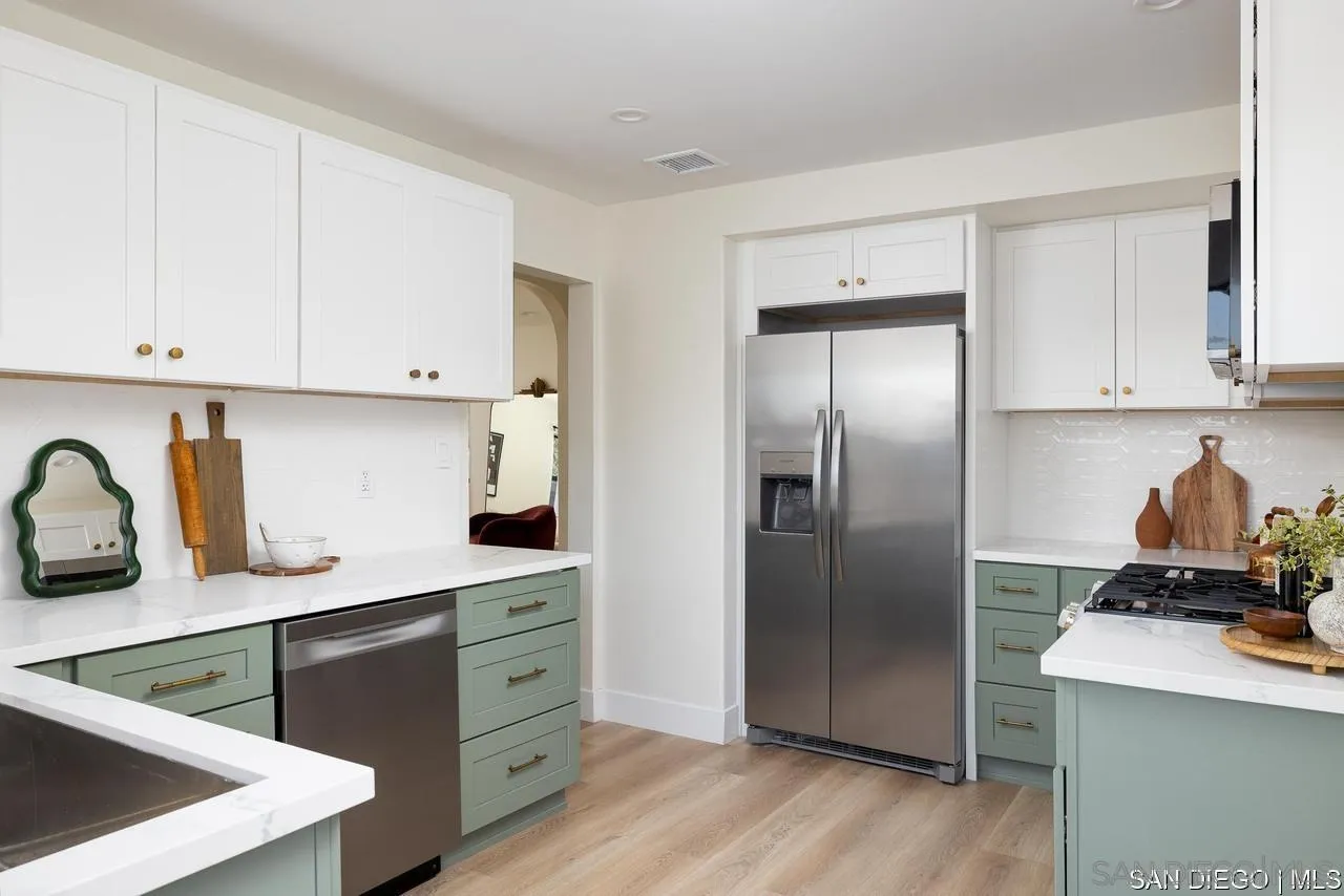 https://cdn.realtyfeed.com/cdn/127/250040000/cfab687dd4412e5cdcae4c6c5dce4452.webp