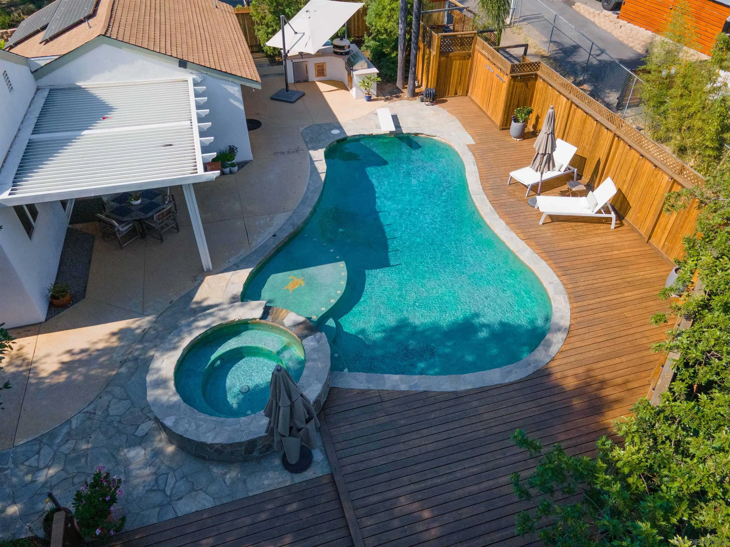 https://cdn.realtyfeed.com/cdn/127/250040001/9d04c8b3a266d1c42467e28a9ca2c553.webp