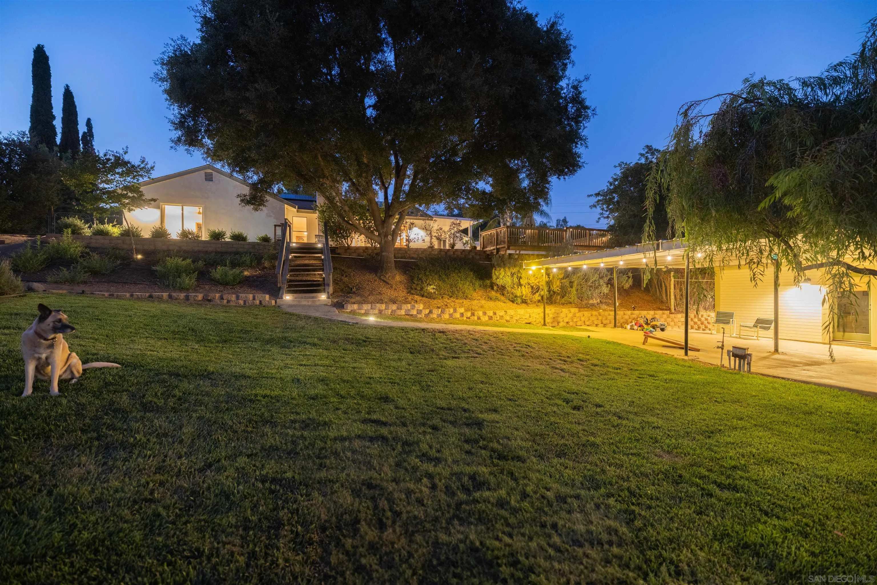 https://cdn.realtyfeed.com/cdn/127/250040001/b0edfd066fe0a3b08cf9d6fd1a27b2db.webp