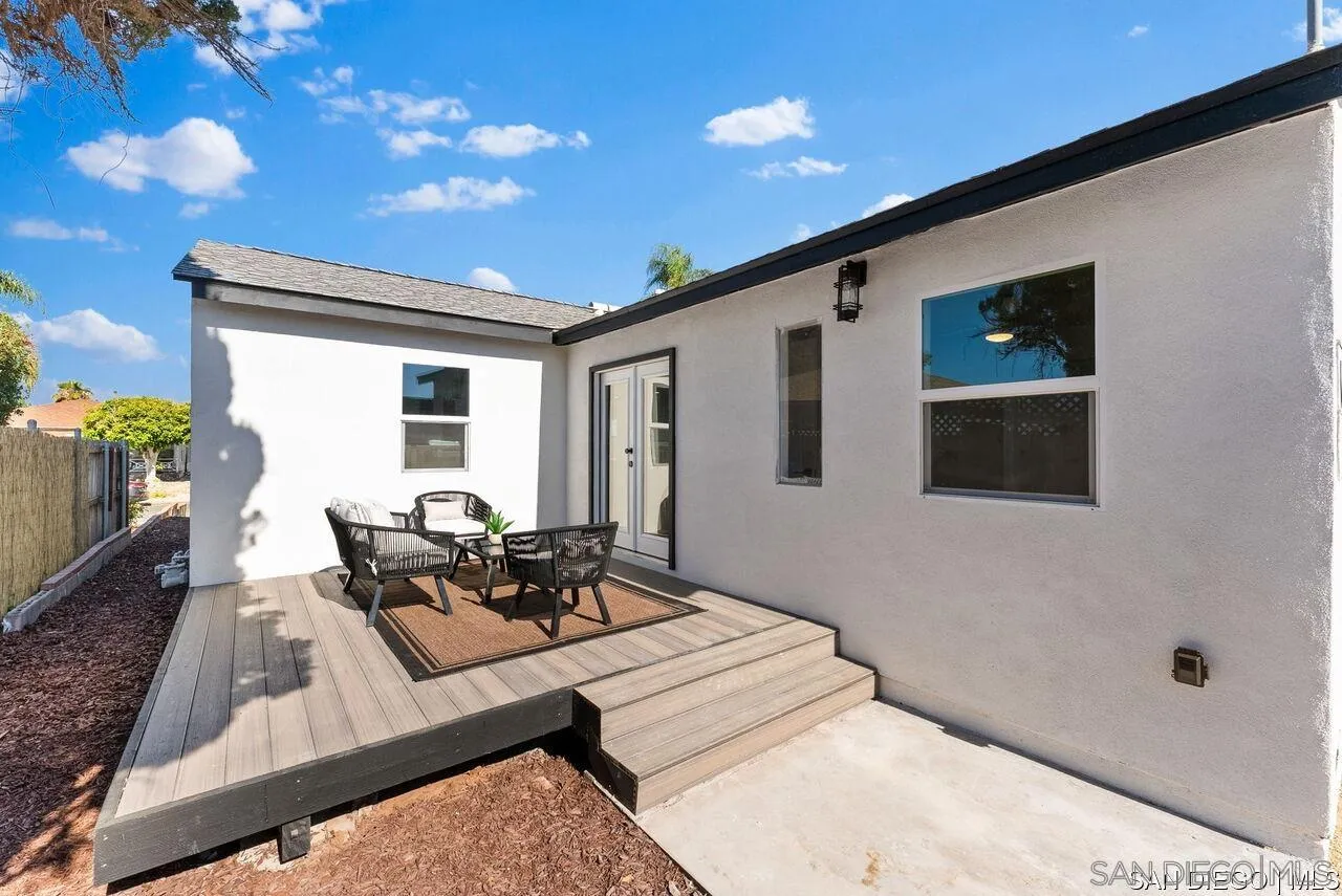 https://cdn.realtyfeed.com/cdn/127/250040003/855b46b0010dc642ef4890277cf46d36.webp