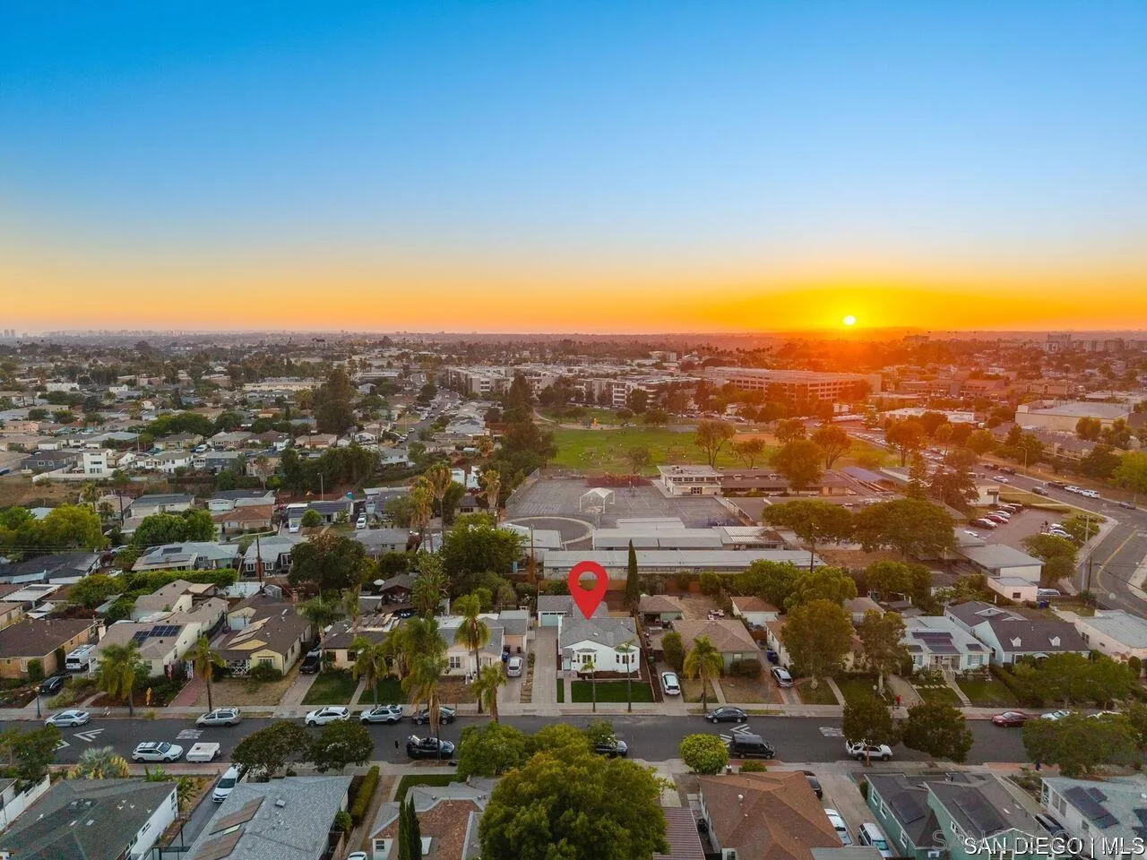 https://cdn.realtyfeed.com/cdn/127/250040003/e09480fc31d0430b2d27abd954fe55ad.webp