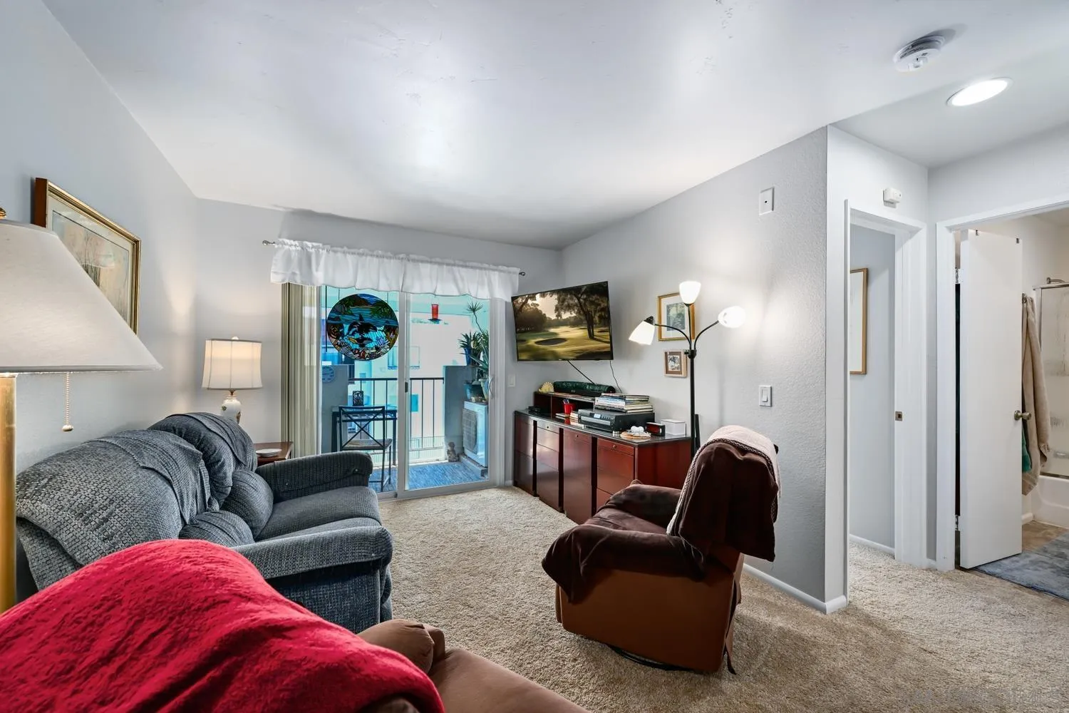 Photo #2: 250040006 Listing 