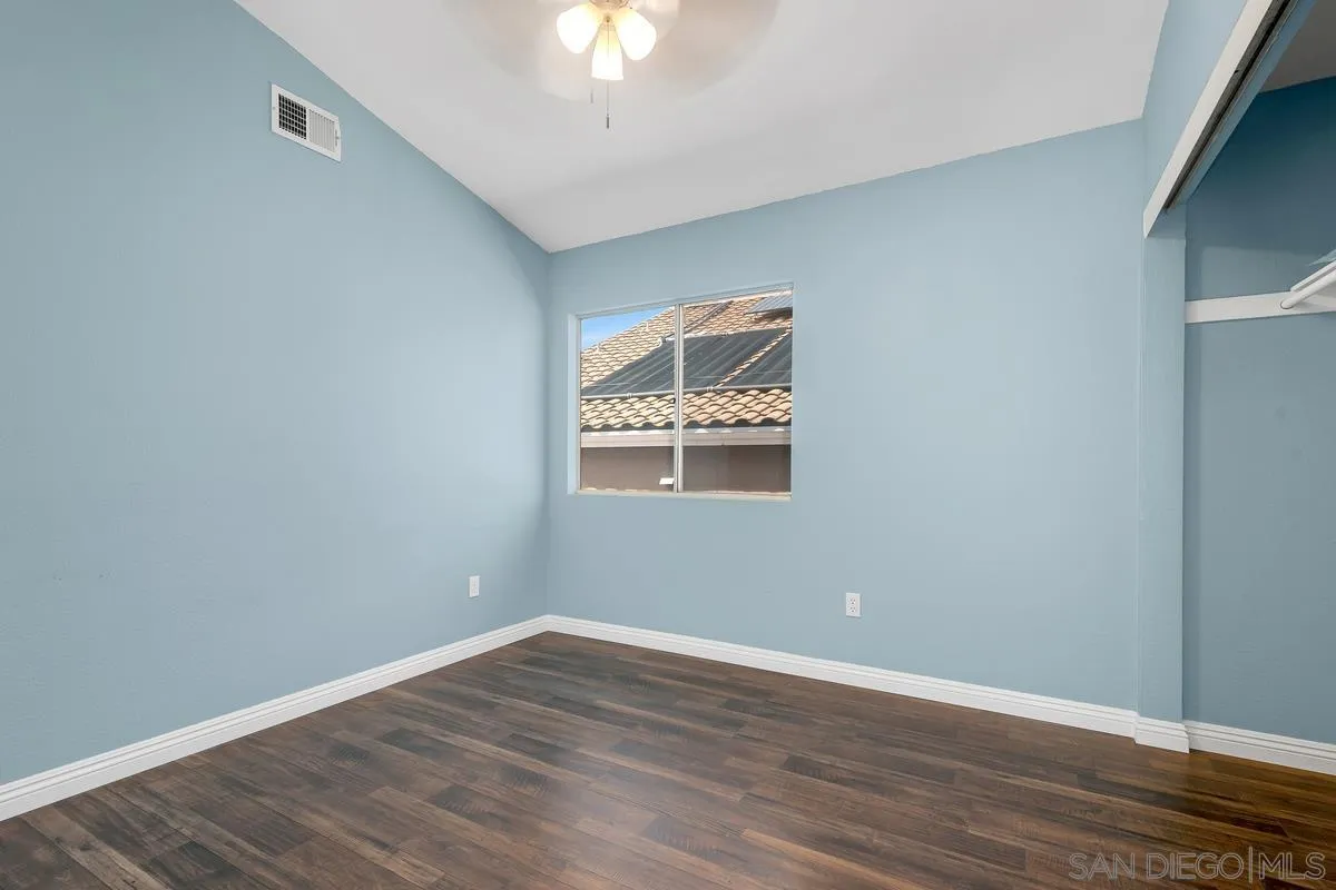 https://cdn.realtyfeed.com/cdn/127/250040007/09e8d39e70234c3ddb7d86ae10f64389.webp