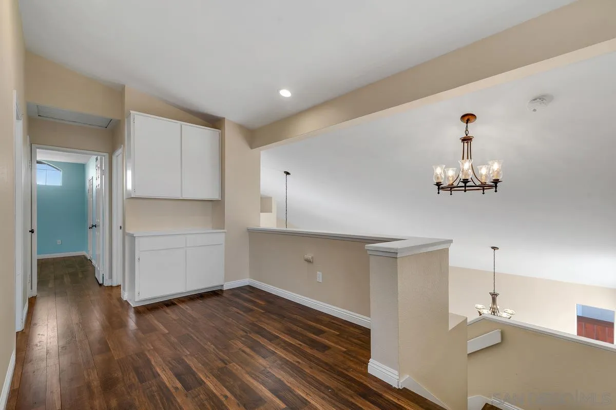 https://cdn.realtyfeed.com/cdn/127/250040007/1051c4d24e2017fa602b669ef7b2b28b.webp