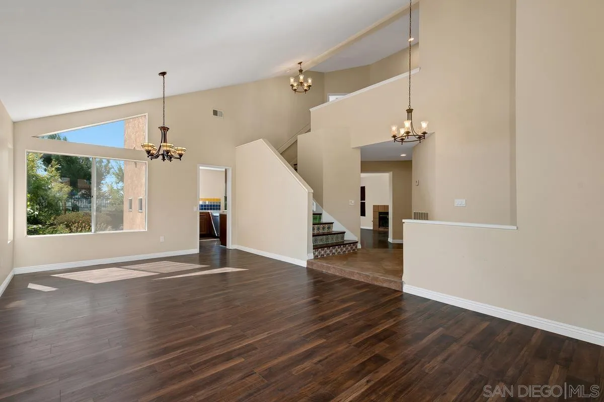 https://cdn.realtyfeed.com/cdn/127/250040007/9742bd0a41cf7b00c9b97a79011e77be.webp